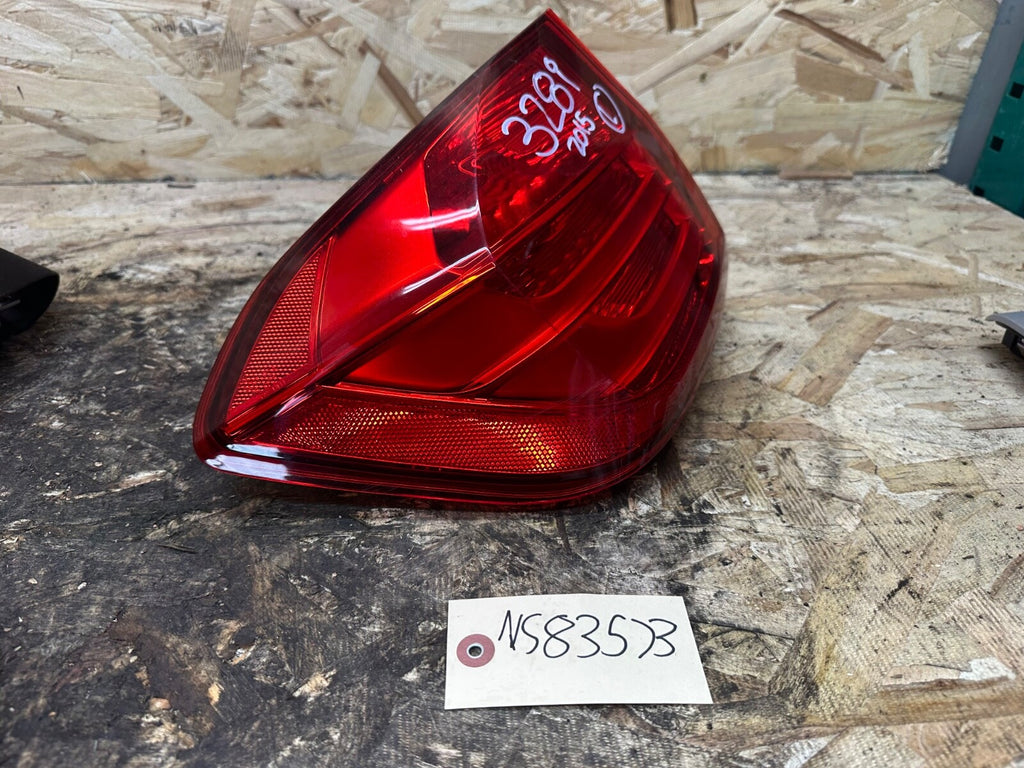 BMW F30 2012-2015 REAR LEFT DRIVER SIDE TAIL IGHT OEM 3441921L