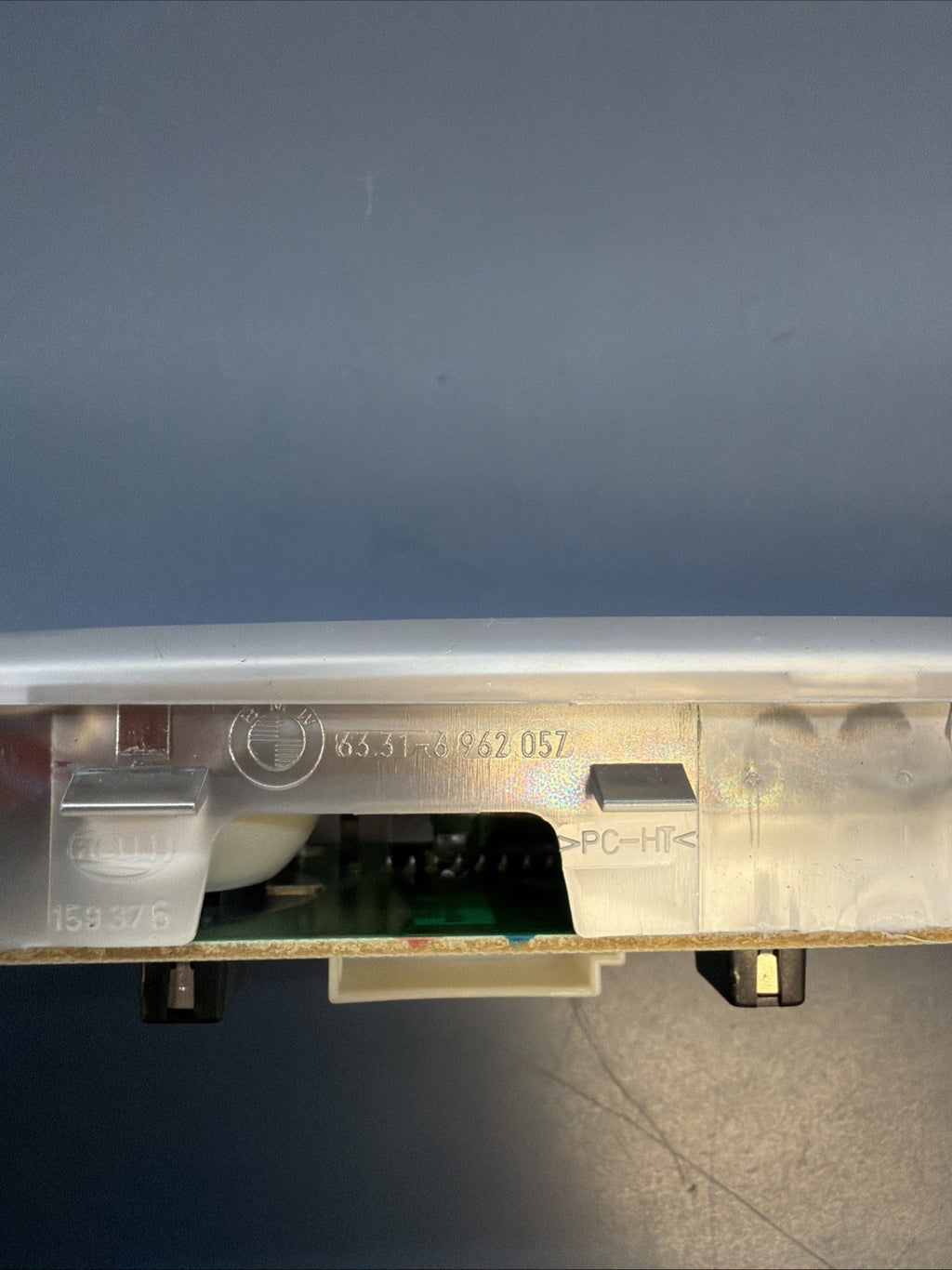08-10 BMW 535i E60 Rear Interior Reading Lamp Assembly 63316962057 OEM