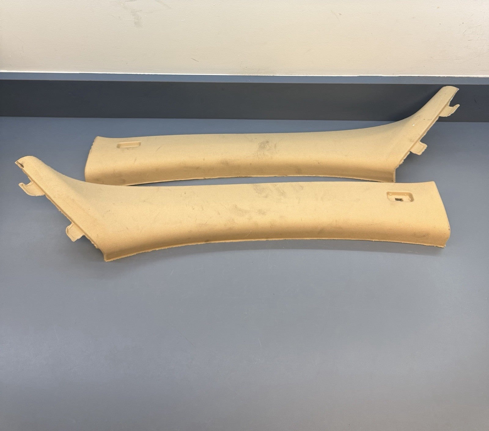 BMW E90 335xi Series 4dr Front Left & Right A Pillar Cloth Trim 7058332 7058331