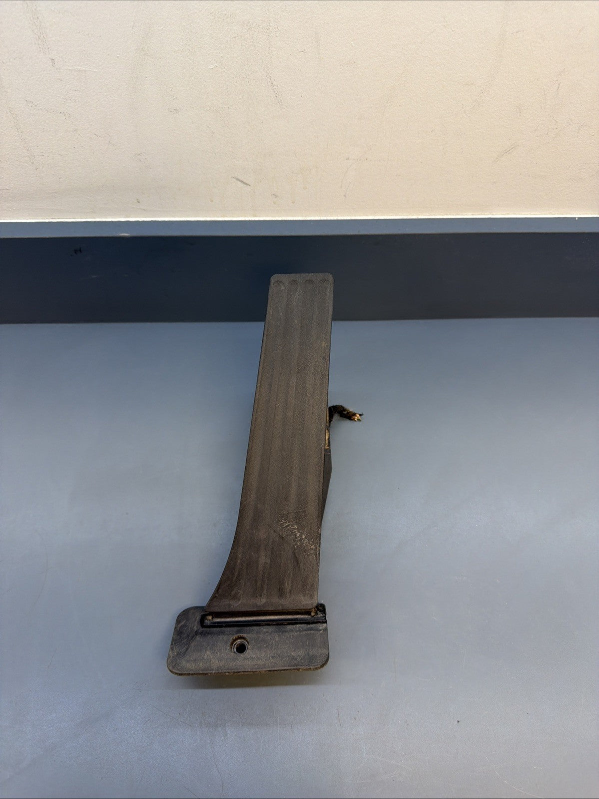 07-14 Bmw 328i 335i E90 E92 E93 Gas pedal Accelerator Sensor OEM 6852644