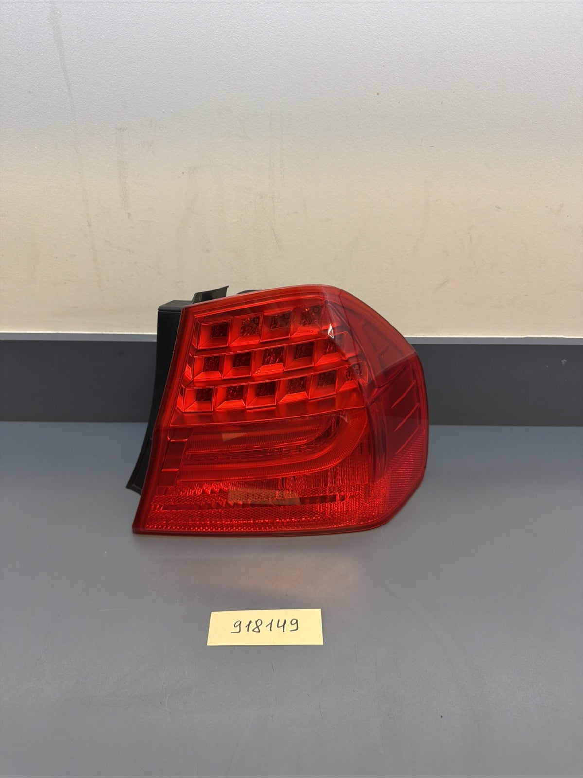 09-11 BMW E90 335i 328i Rear Right Passenger Side Outer Tail Light 4871736 OEM