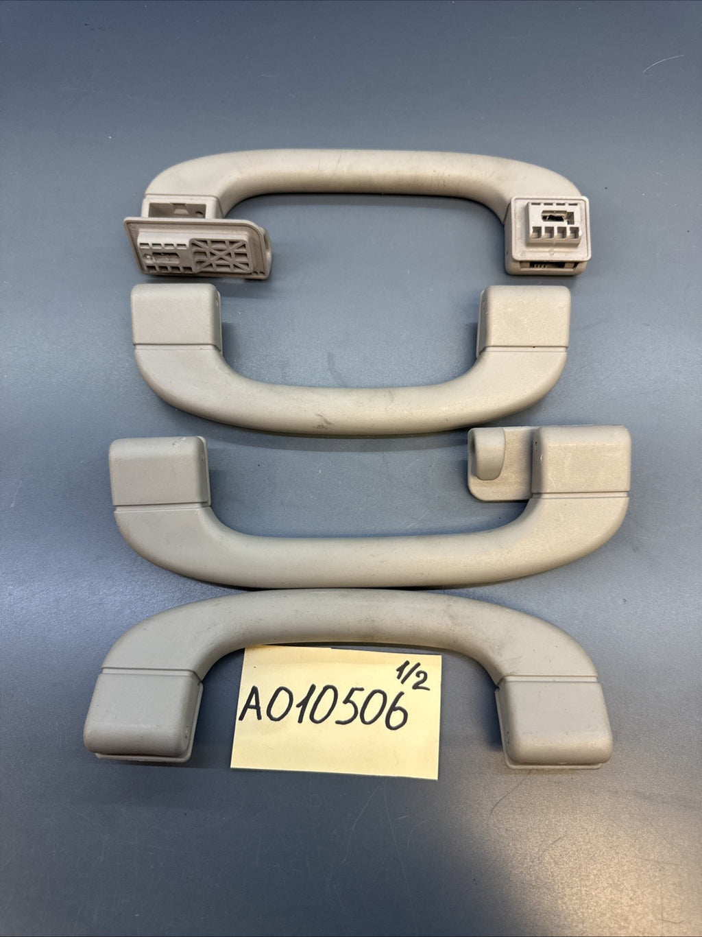 2009 2010 2011 BMW 328i 335i E90 Sedan Grab Handle Set Beige 4pc OEM 9143530