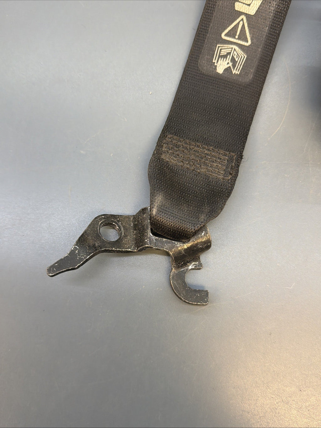06-10 BMW 328i E90 Front Right Passenger Seat Belt Retractor Black 34006653