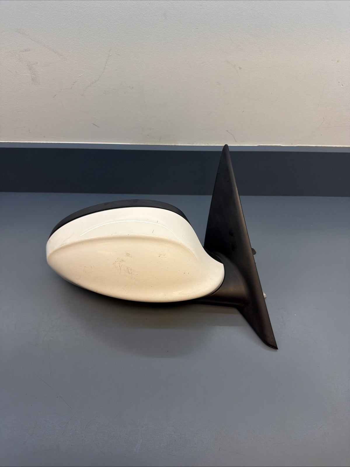 06-08 BMW E90 E91 325i FRONT RIGHT PASSANGER Side Mirror OEM PRE LCI 7075626