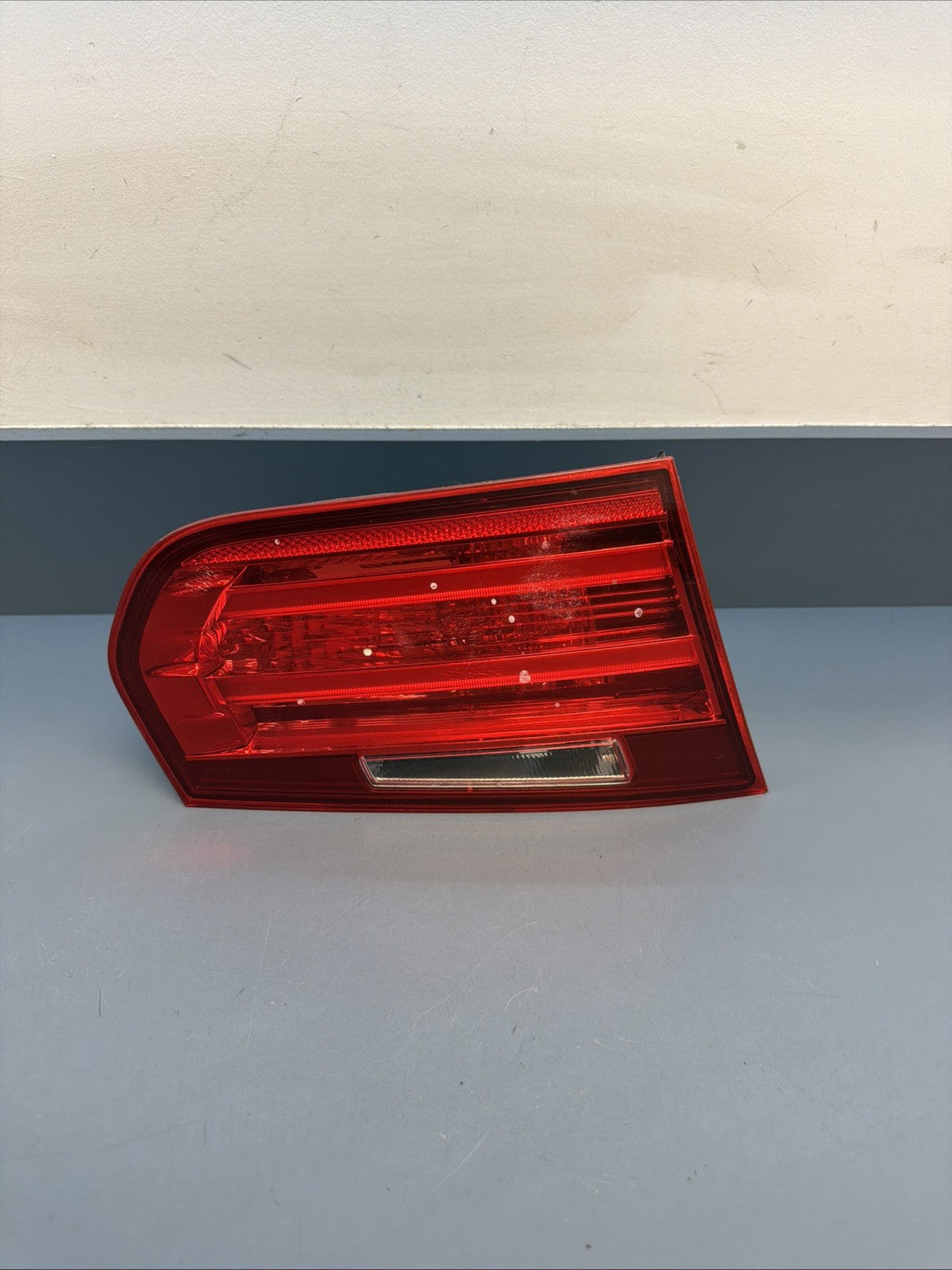 12-15 BMW 328i F30 F31 REAR LEFT DRIVER TRUNK TAILGATE LIGHT OEM 7371111