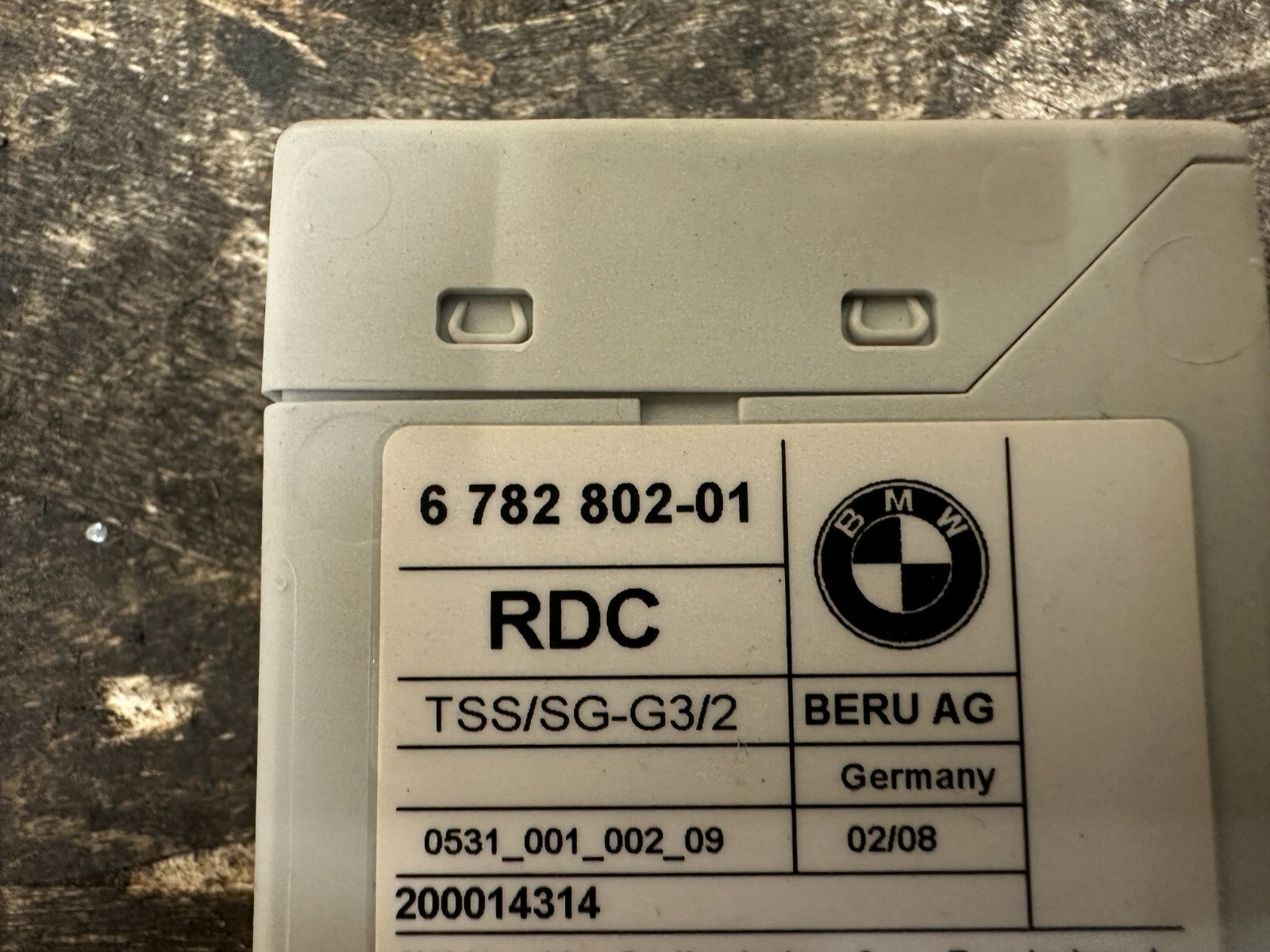 BMW 2003-2010 F83 X3 TIRE PRESSURE CONTROL MODULE TPMS OEM 6782802