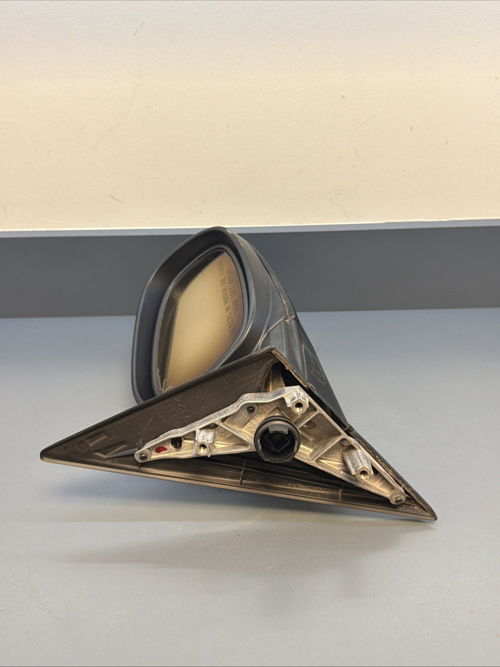 2009-2011 BMW E90 E91 3 Series Right Passenger Side Door Mirror 7182695