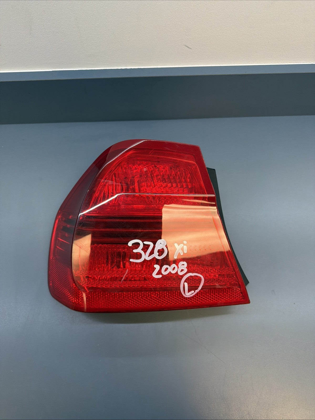 09-13 BMW E90 3 Series LCI Rear Left Driver Outer Taillight Lamp Assembly TYC
