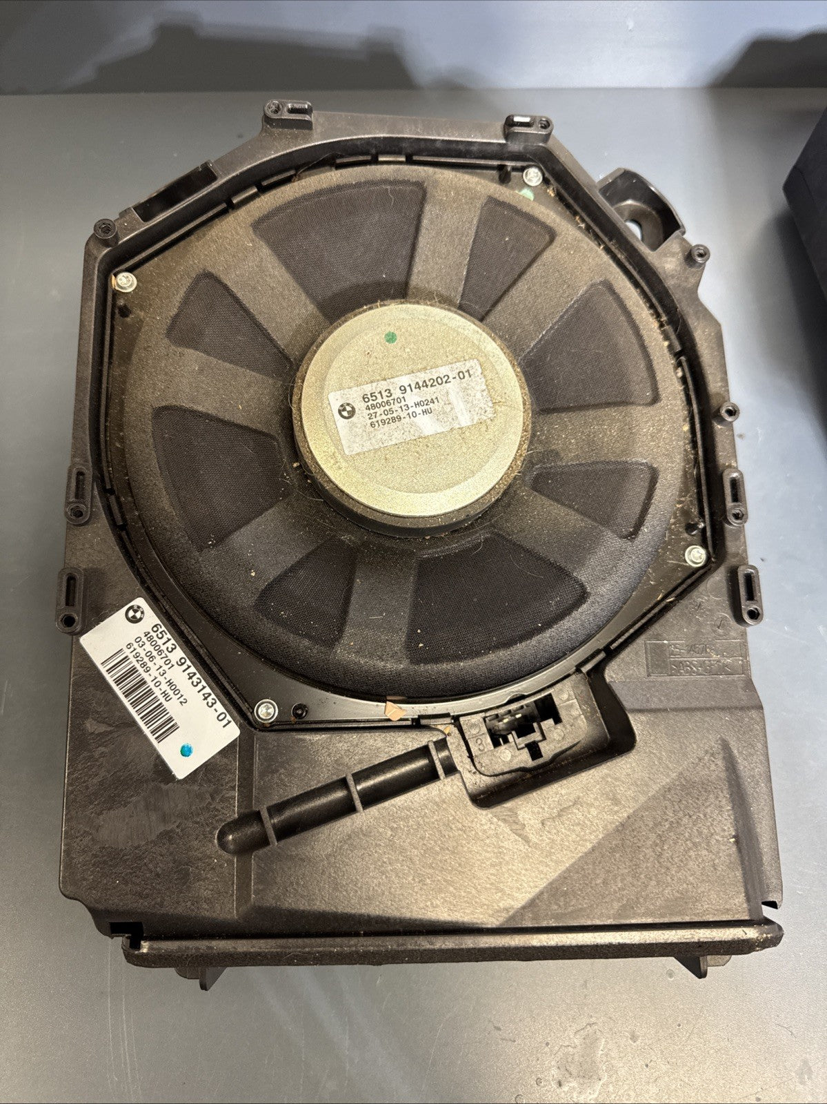 08-13 BMW E82 E88 135I FRONT LEFT & RIGHT HI-FI AUDIO SUBWOOFER SET OEM 9143143
