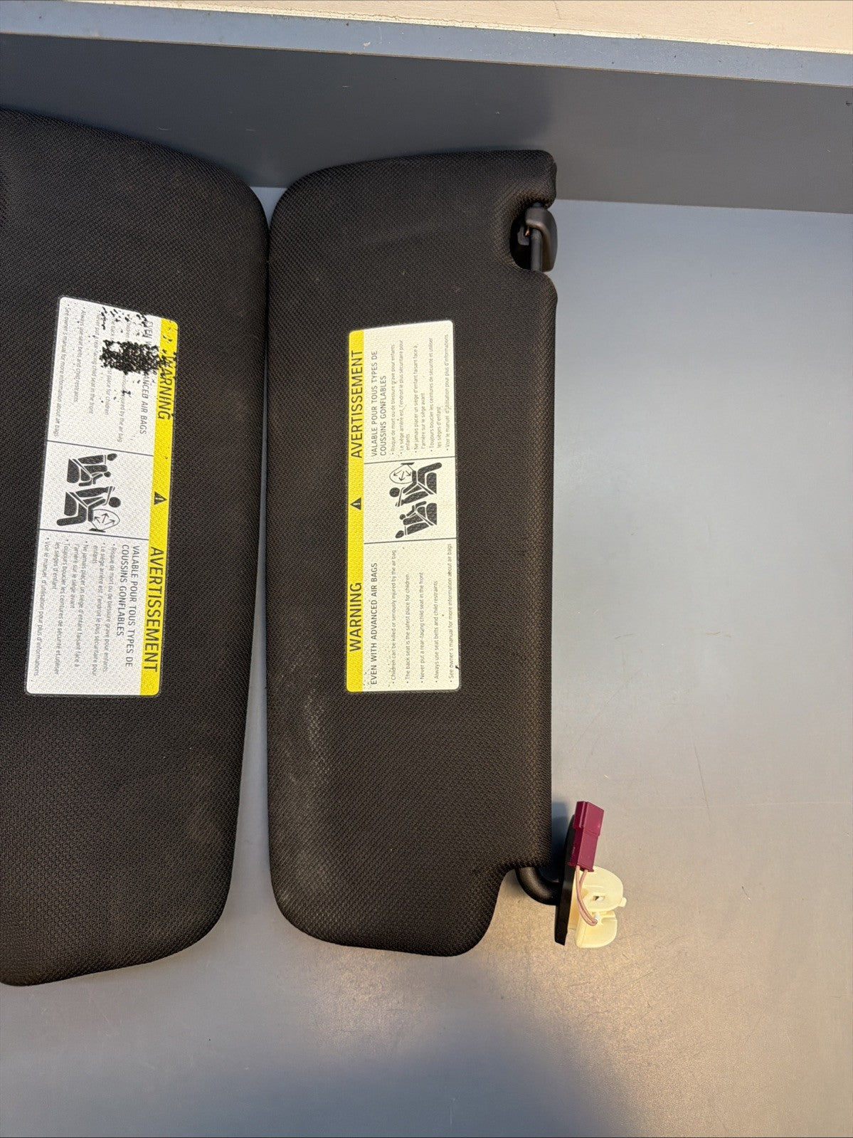 11-16 BMW F10 5 SERIES Right & Left  WINDSHIELD SUN VISOR BLACK 8038165 8038166