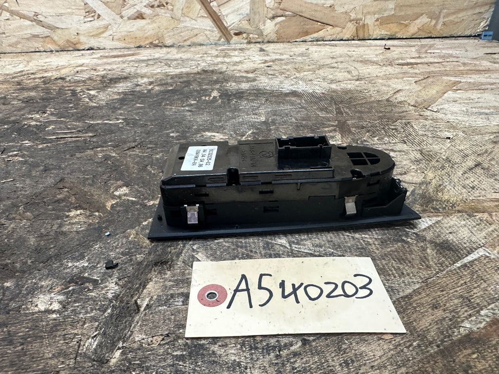 BMW 06-12 E90 LEFT DRIVER SIDE MASTER POWER WINDOW MIRROR SWITCHES OEM 9132135
