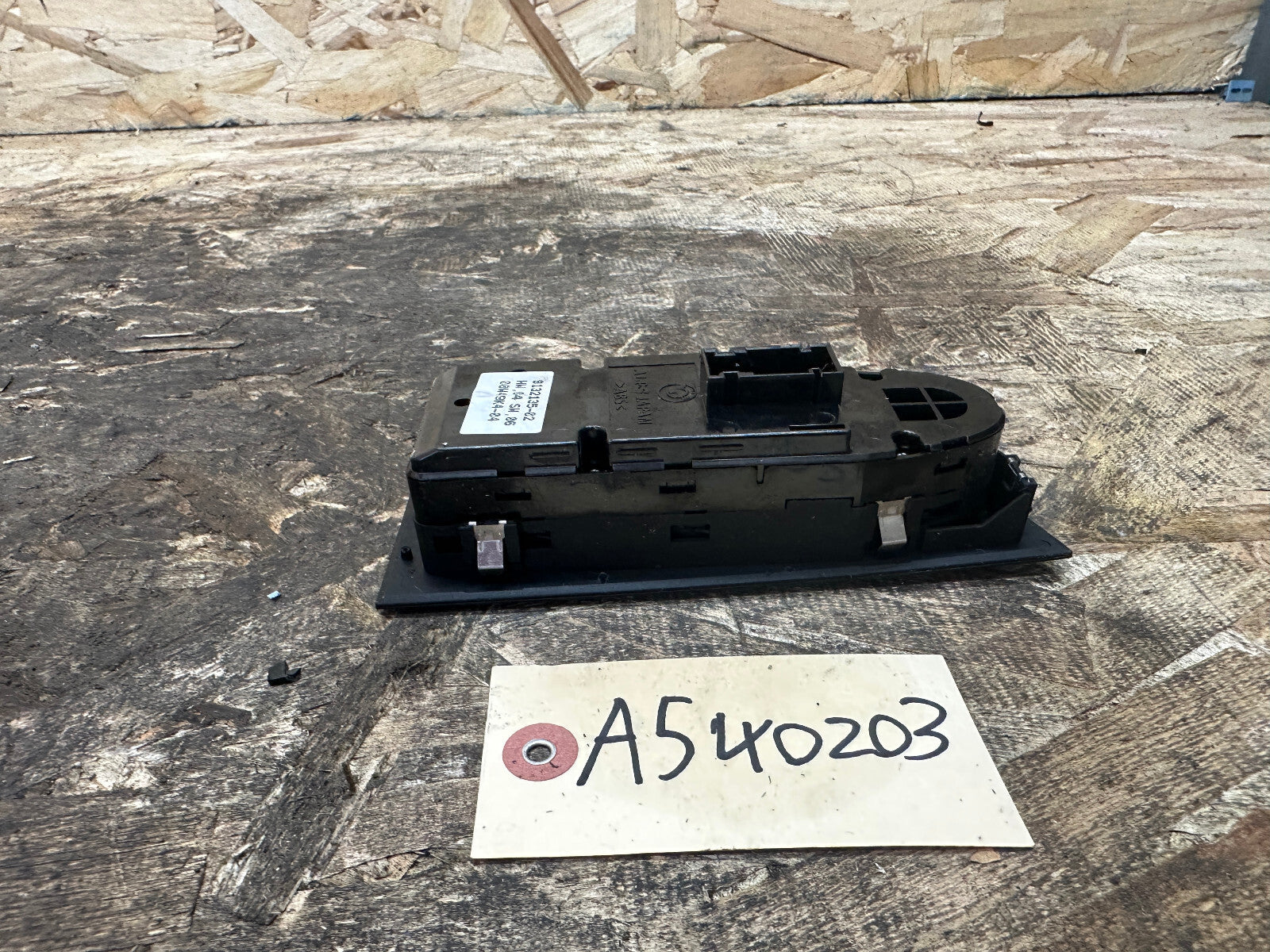 BMW 06-12 E90 LEFT DRIVER SIDE MASTER POWER WINDOW MIRROR SWITCHES OEM 9132135