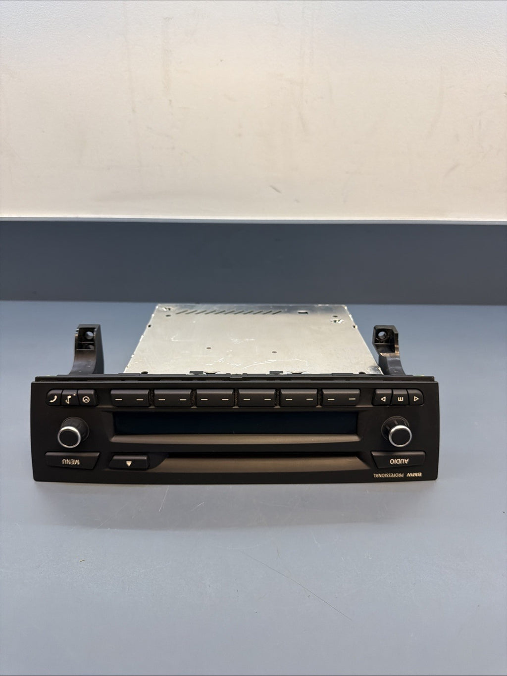 BMW 2006-2012 E90 AM/FM CD AUDIO RADIO PLAYER OEM 9258179