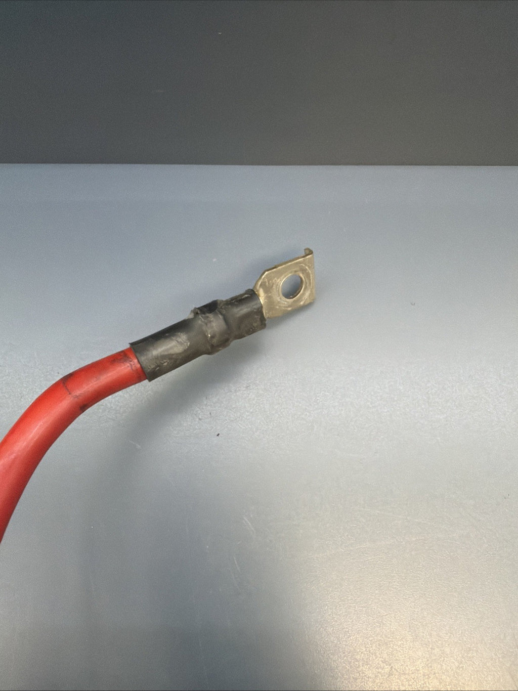 97-03 BMW E39 E38 5/7 Series Rear Trunk Power Distribution Fuse Relay 8370638