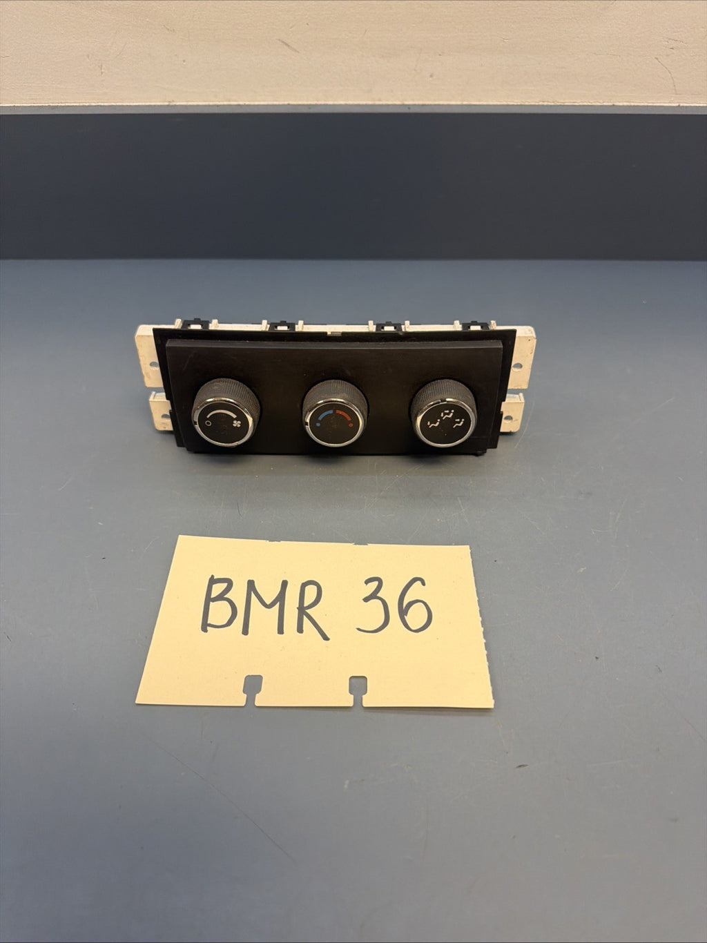 GM CHEVROLET TEMPERATURE CONTROL ASSEMBLY 5109353