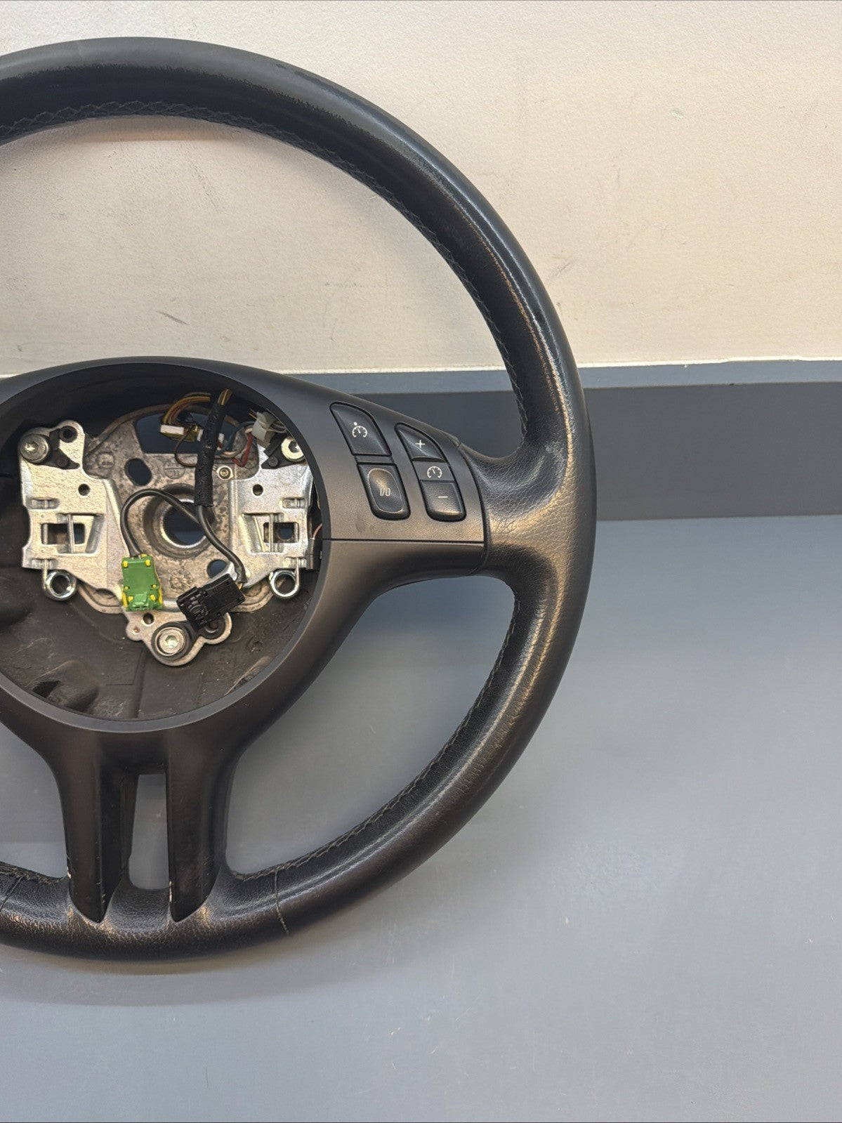 BMW 99-06 E46 3 SERIES BLACK LEATHER SPORT STEERING WHEEL OEM 101493/6760659