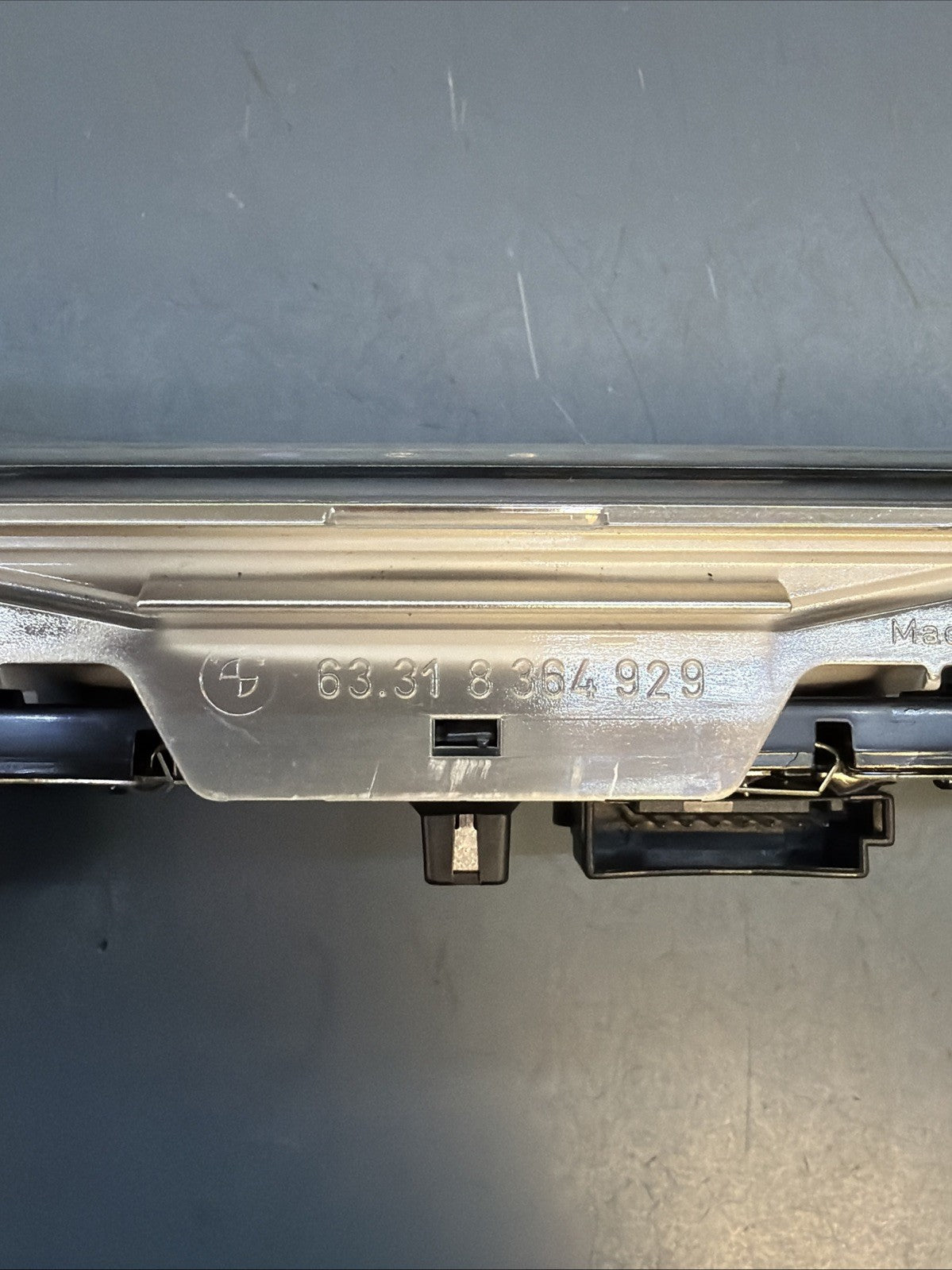 01-06 OEM BMW E46 M3/3 Series Front Interior Reading/Dome Light Panel 8364929