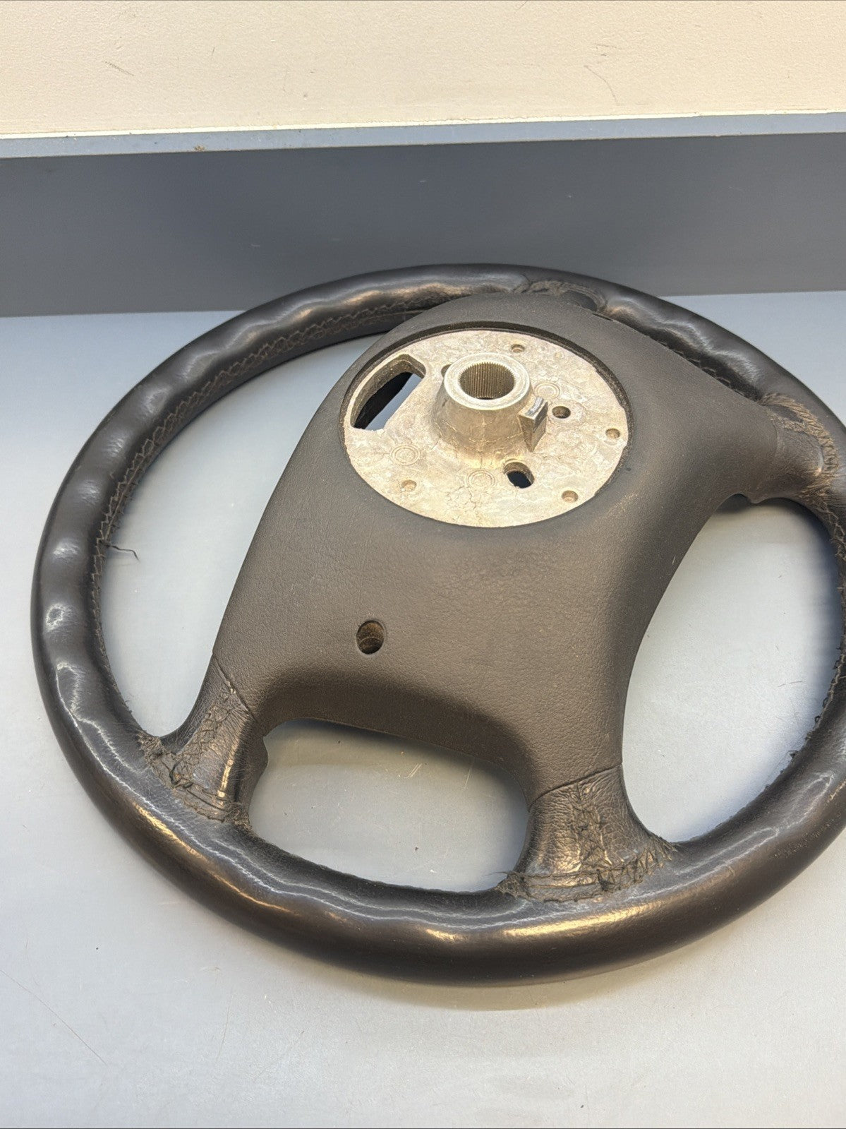 99-03 BMW E39 525i 530i 540i 4 Spoke Steering Wheel Black Leather 6753738 *NOTE*