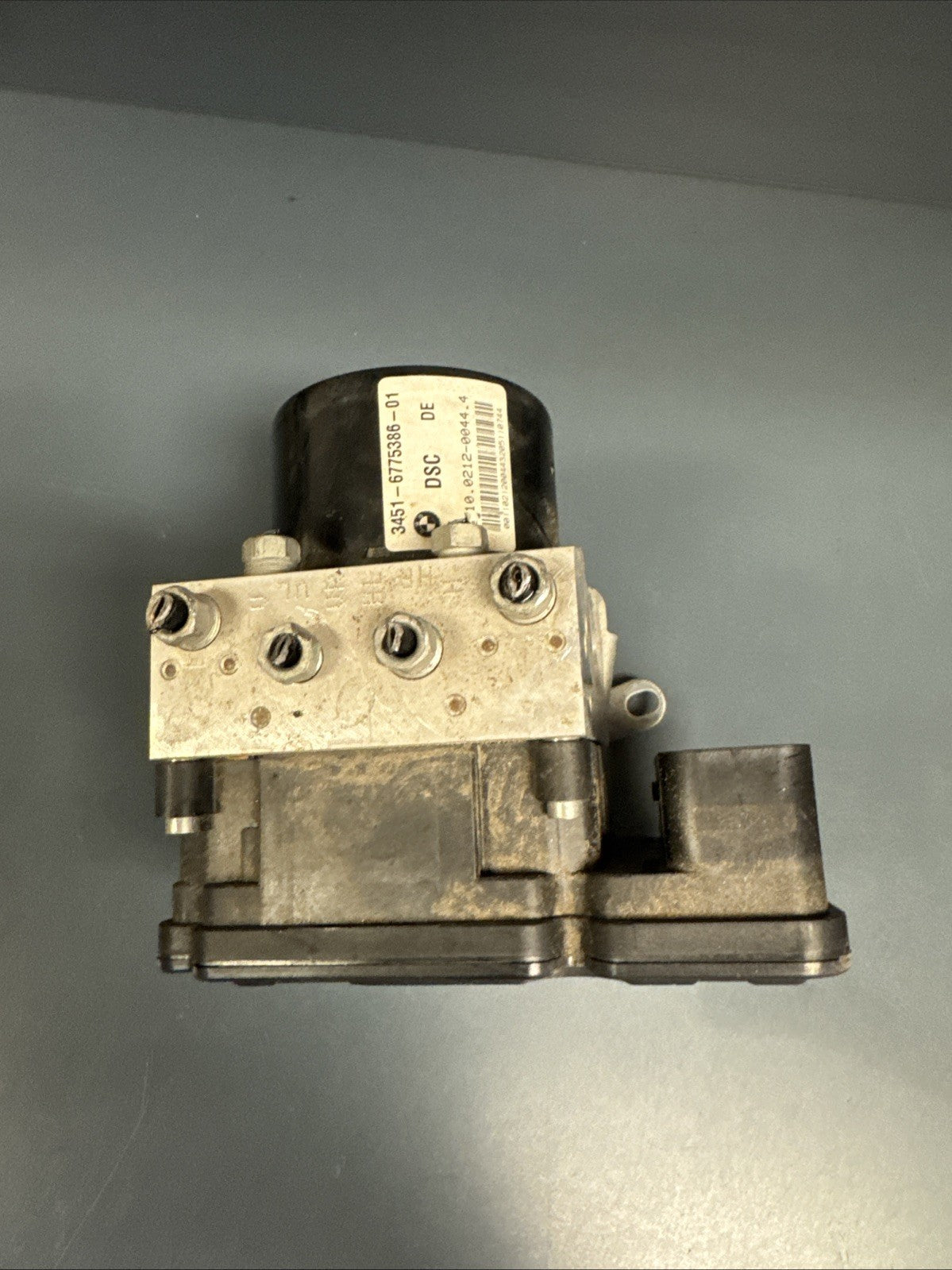 BMW E90 E91 E92 325 328 330 335 ABS ESP Control Module 6775386 06-10