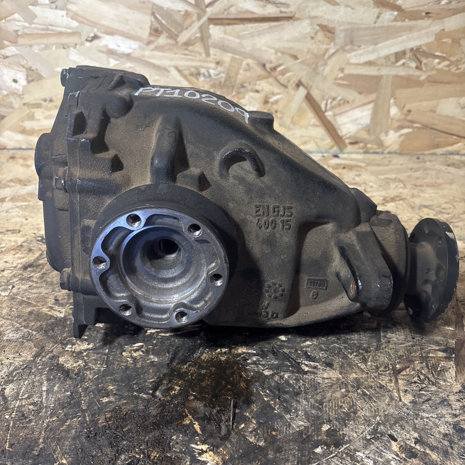 BMW E90 325 REAR DIFFERENTIAL 3 SERIES 3.73 FINAL DRIVE 33107566179 325