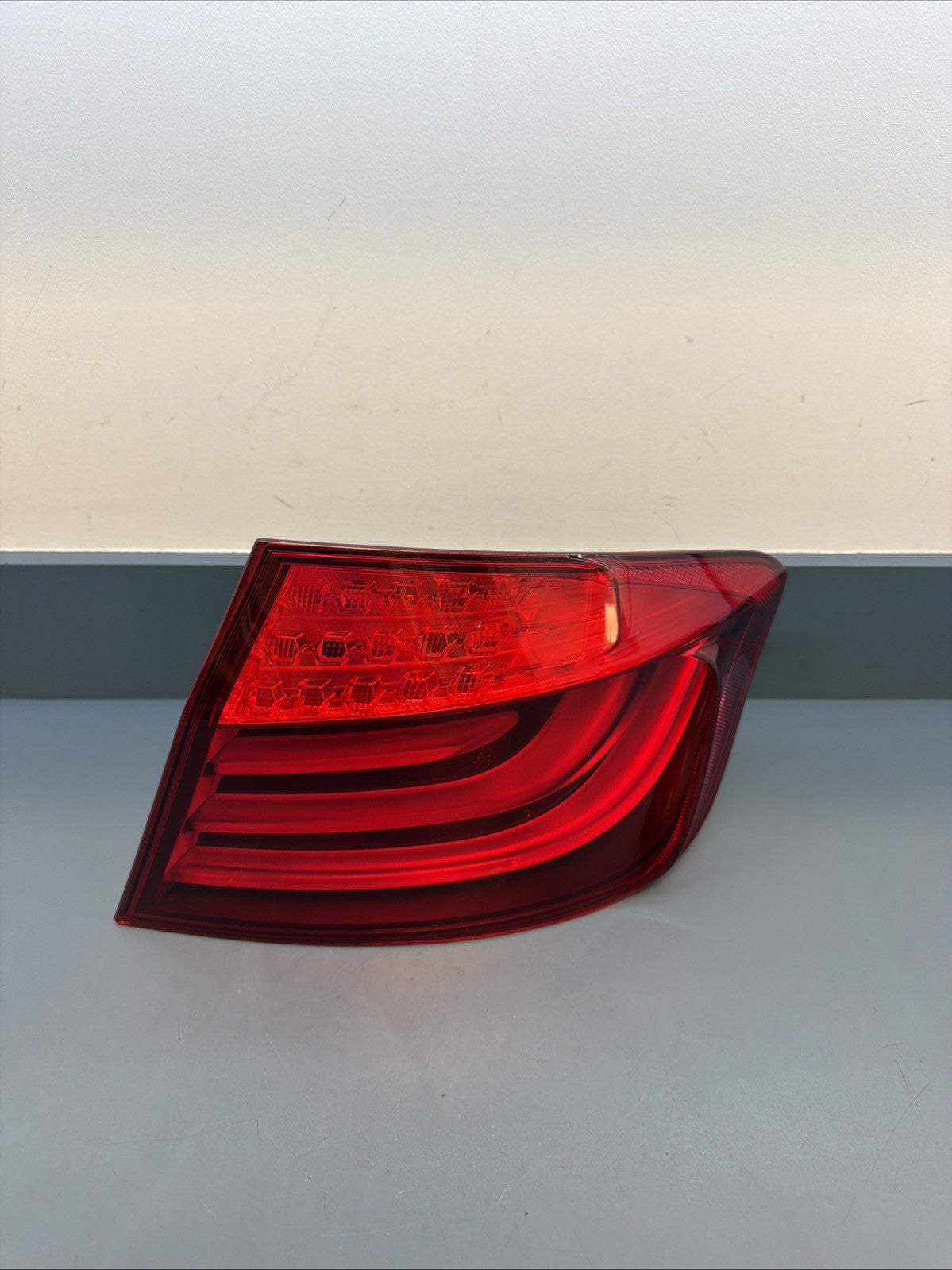 2011-2013 BMW 535i 528i 550 Passenger Right Rear Tail Light 173462-02 OEM