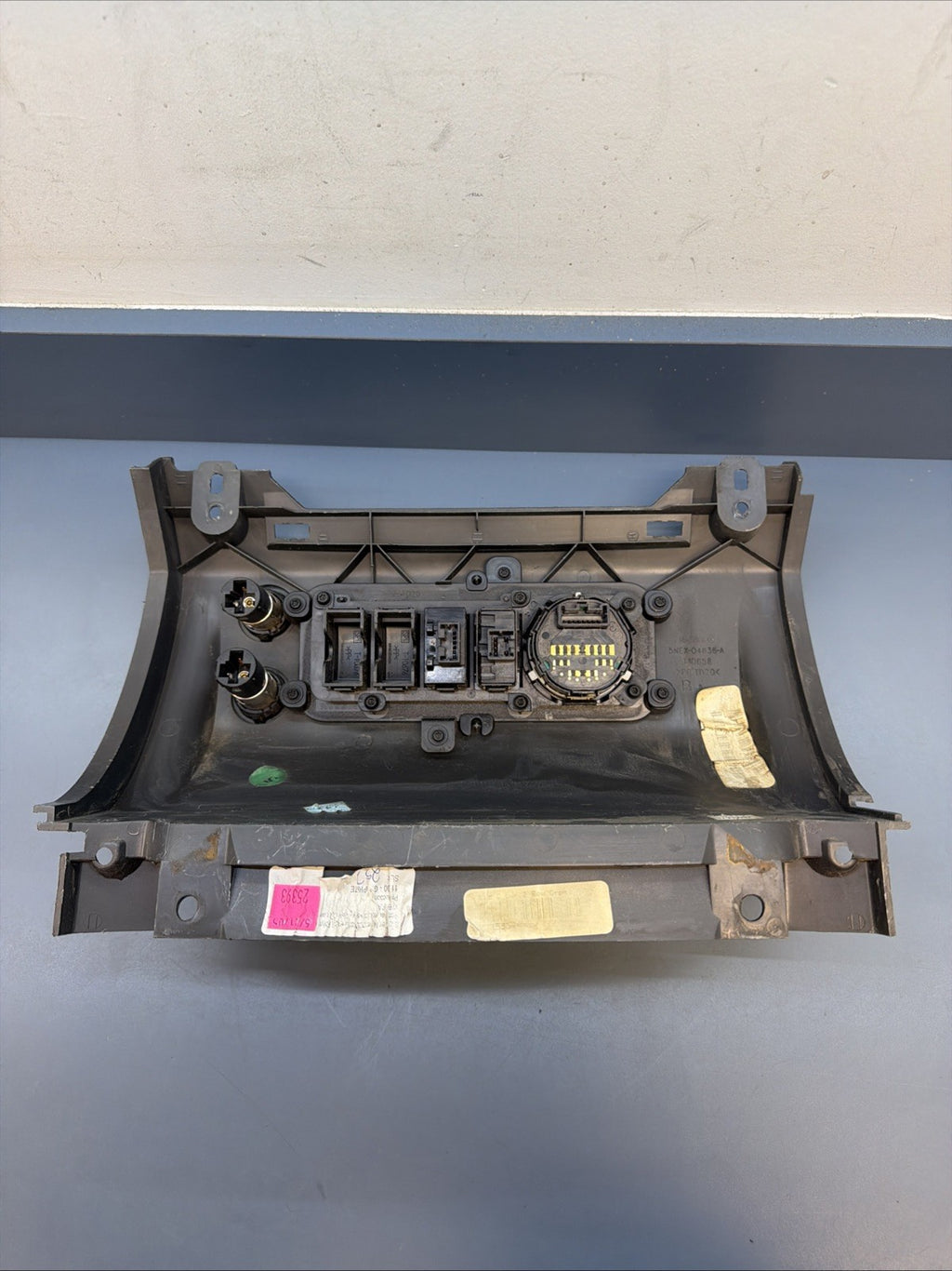 05-12 NISSAN XTERRA Lower Center DASH SWITCH TRIM BEZEL 4WD Switch Vdc Used Oem