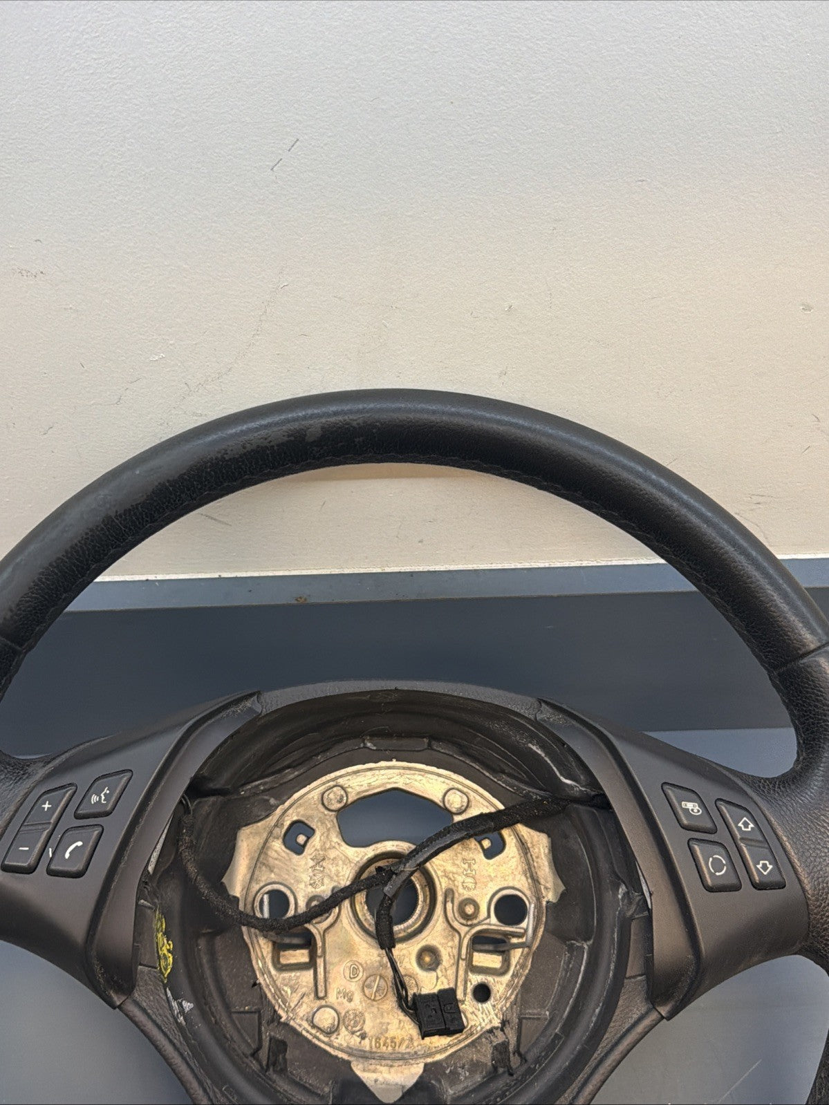 BMW 2006-2012 E90 E9X 3 SERIES BLACK LEATHER STEERING WHEEL OEM 3375E901