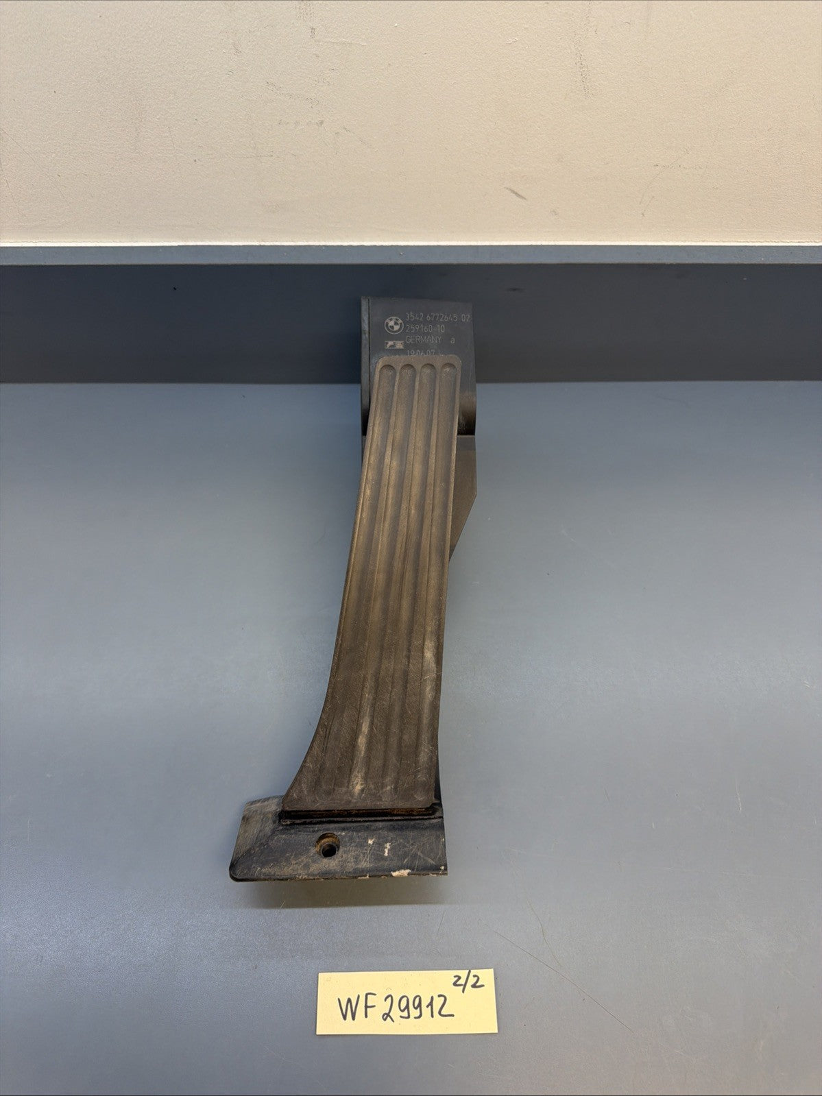 04-08 BMW E60 E63 E64 E65 E70 E83 E90 GAS FUEL ACCELERATOR FLOOR PEDAL 6772645
