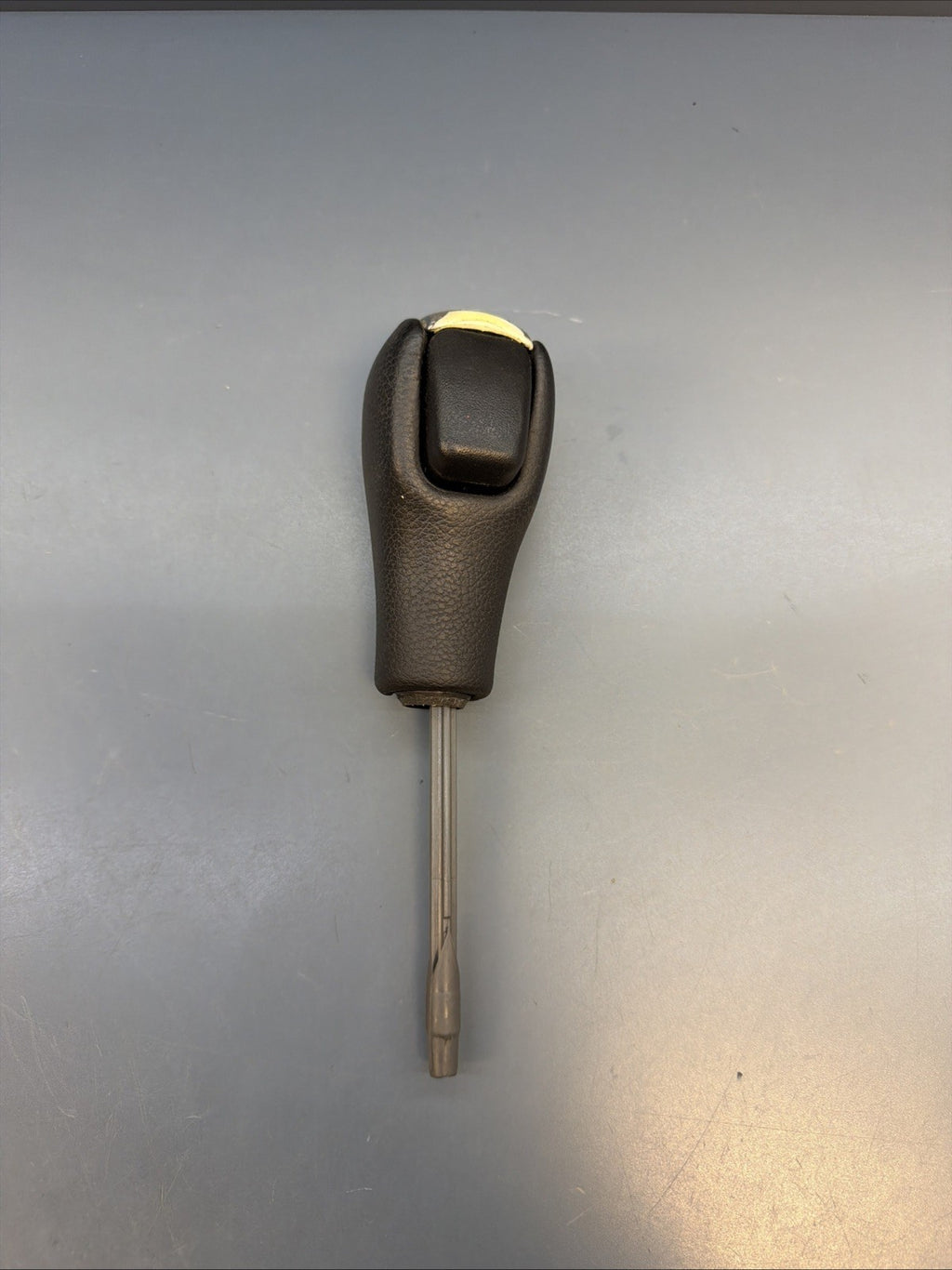 04-10 BMW X3 E83 Gear Shift Shifter Knob Auto Trans OEM 7537992