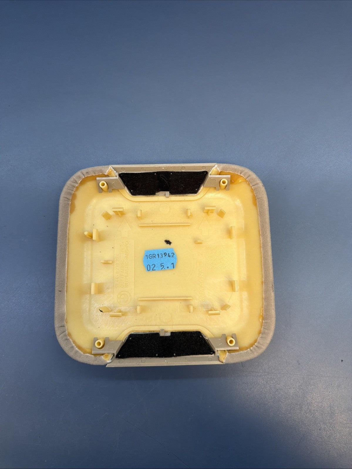 BMW 3 SERIES E46 INTERIOR ULTRASONIC ALARM SENSOR COVER TRIM 8239224 TAN