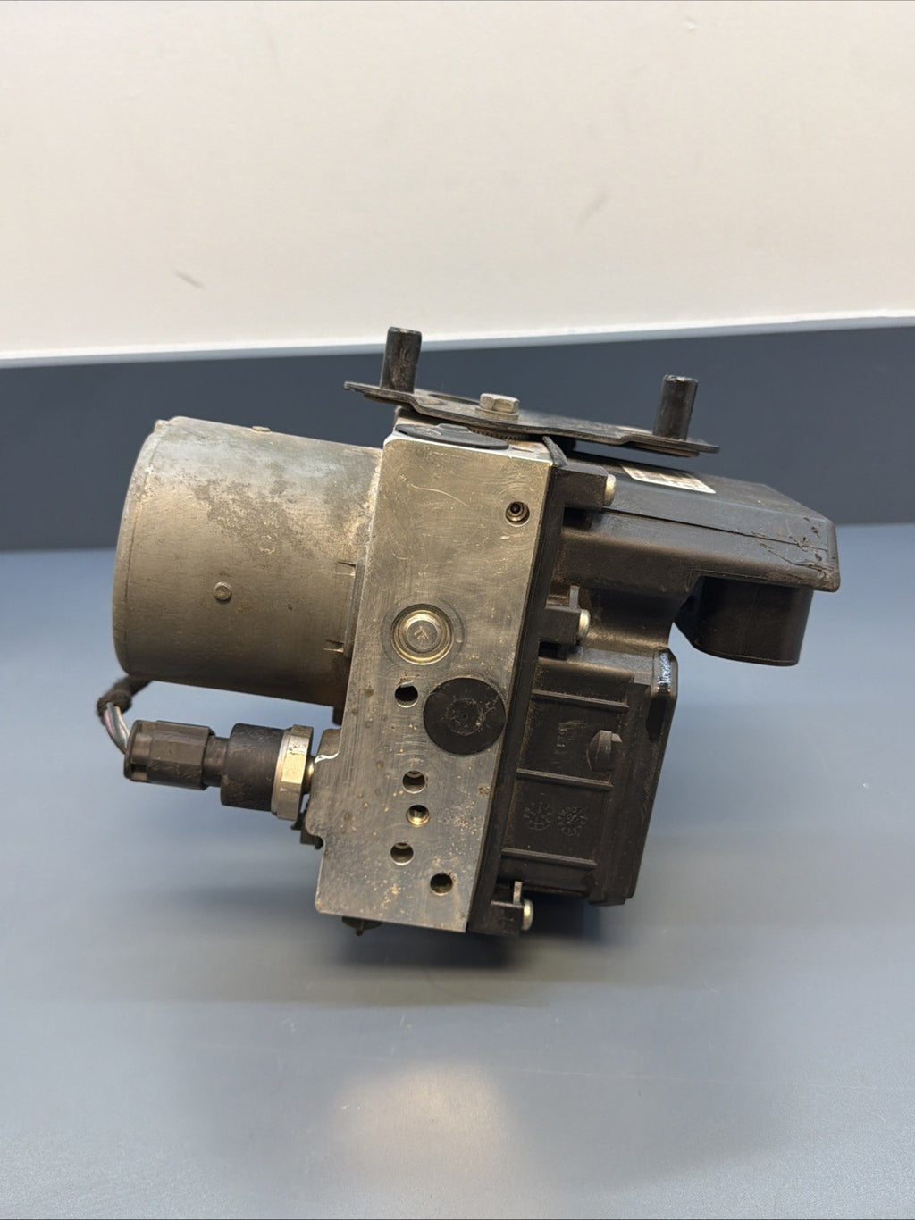 OEM ABS Brake Pump DSC BMW E38 E39 RWD 1998-2003 Stability Control 6758969