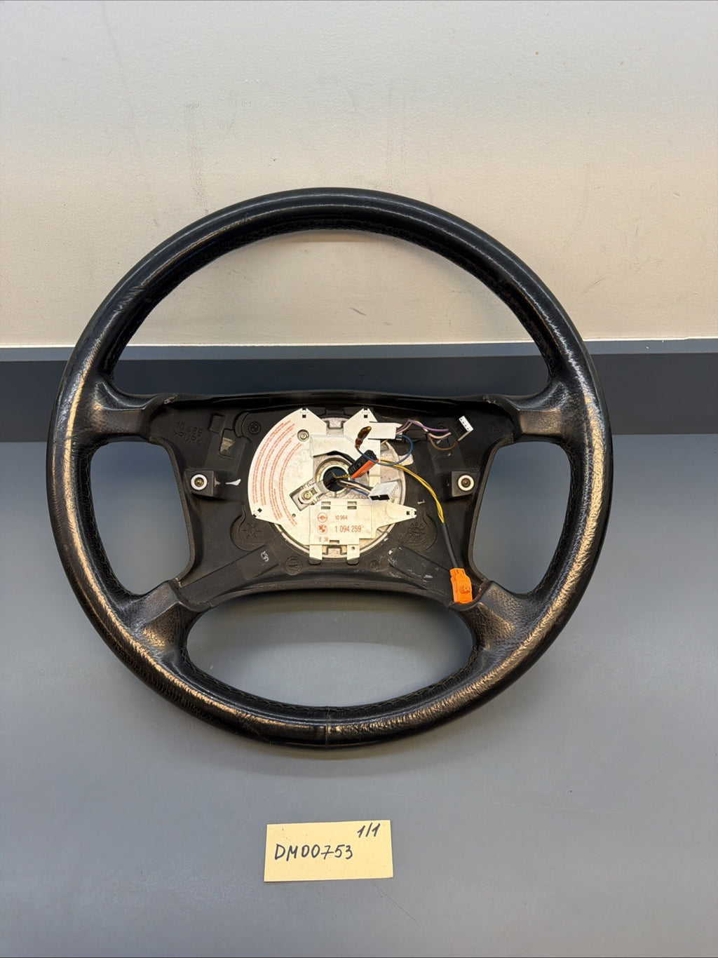 95-03 Bmw E38 740 750 540 Left Driver Leather Steering Wheel Black Trim 1094259