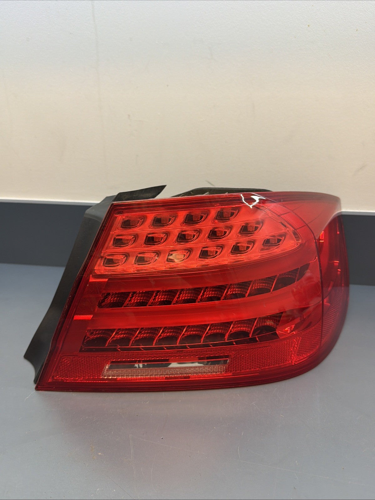 11-13 BMW E92 328i 335i Rear Right Outer Taillight Tail Light Lamp OEM 7251960