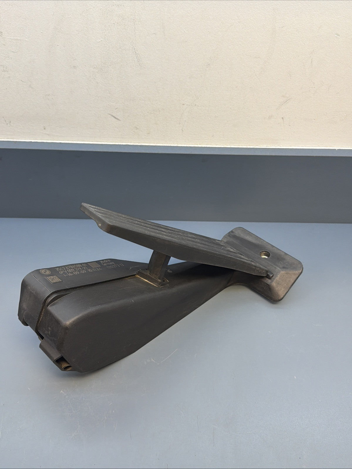 07-13 BMW E82 E88 E90 E92 128i 135i Gas Pedal Accelerator 35426786588 OEM
