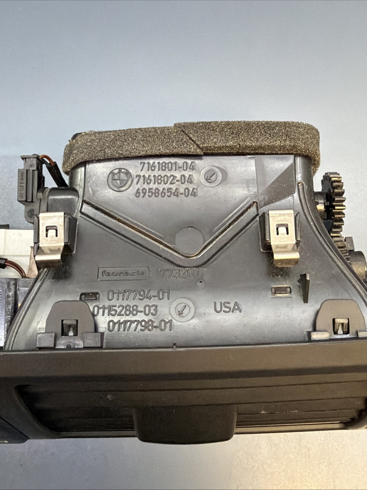 2007 - 2013 BMW X5 X5M E70 AC HEATER AIR VENT GRILLE NOZZLE DASH 7161801 OEM