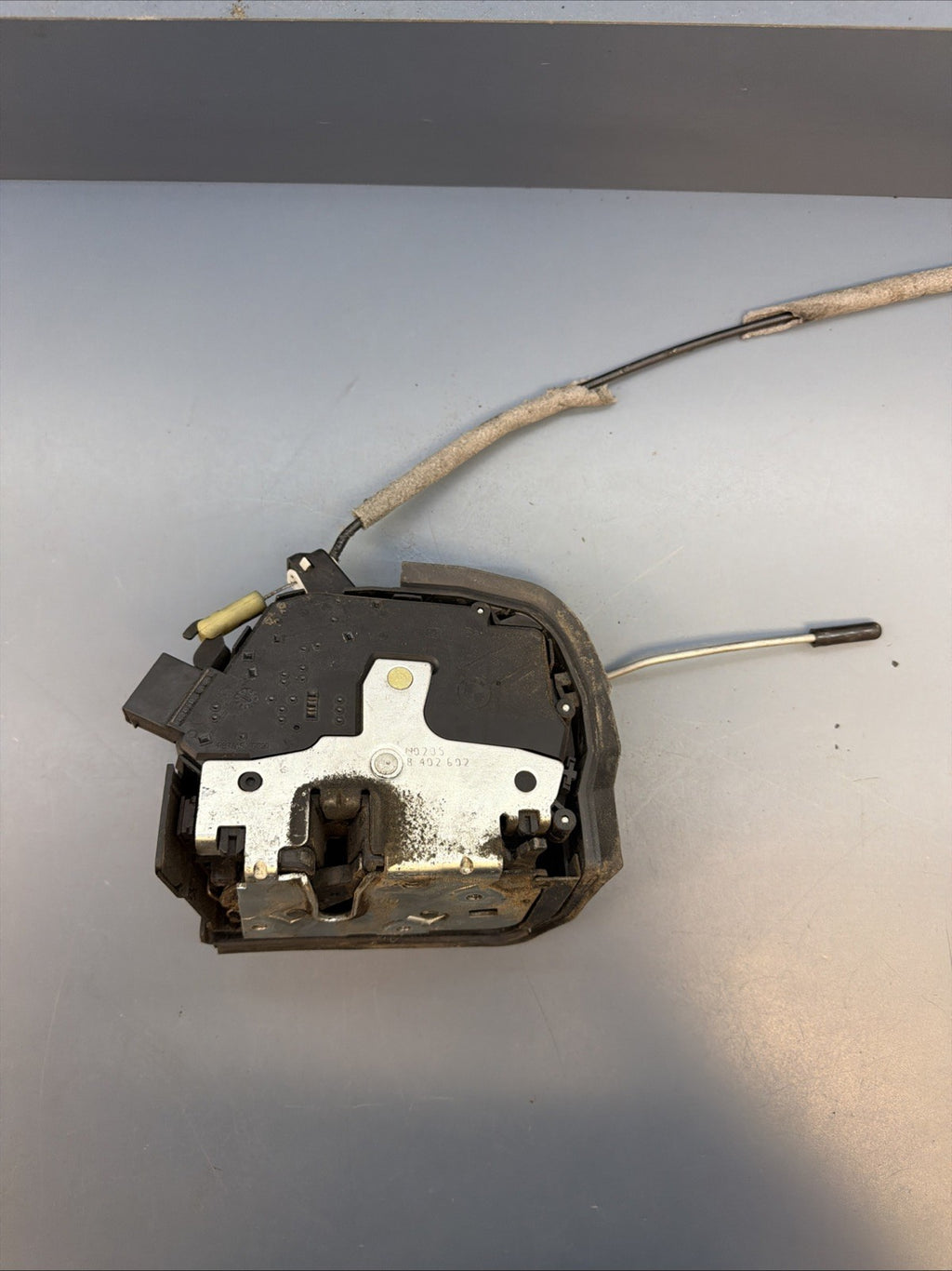00-06 BMW E53 X5 REAR RIGHT PASSENGER SIDE DOOR LOCK ACTUATOR OEM 8402602