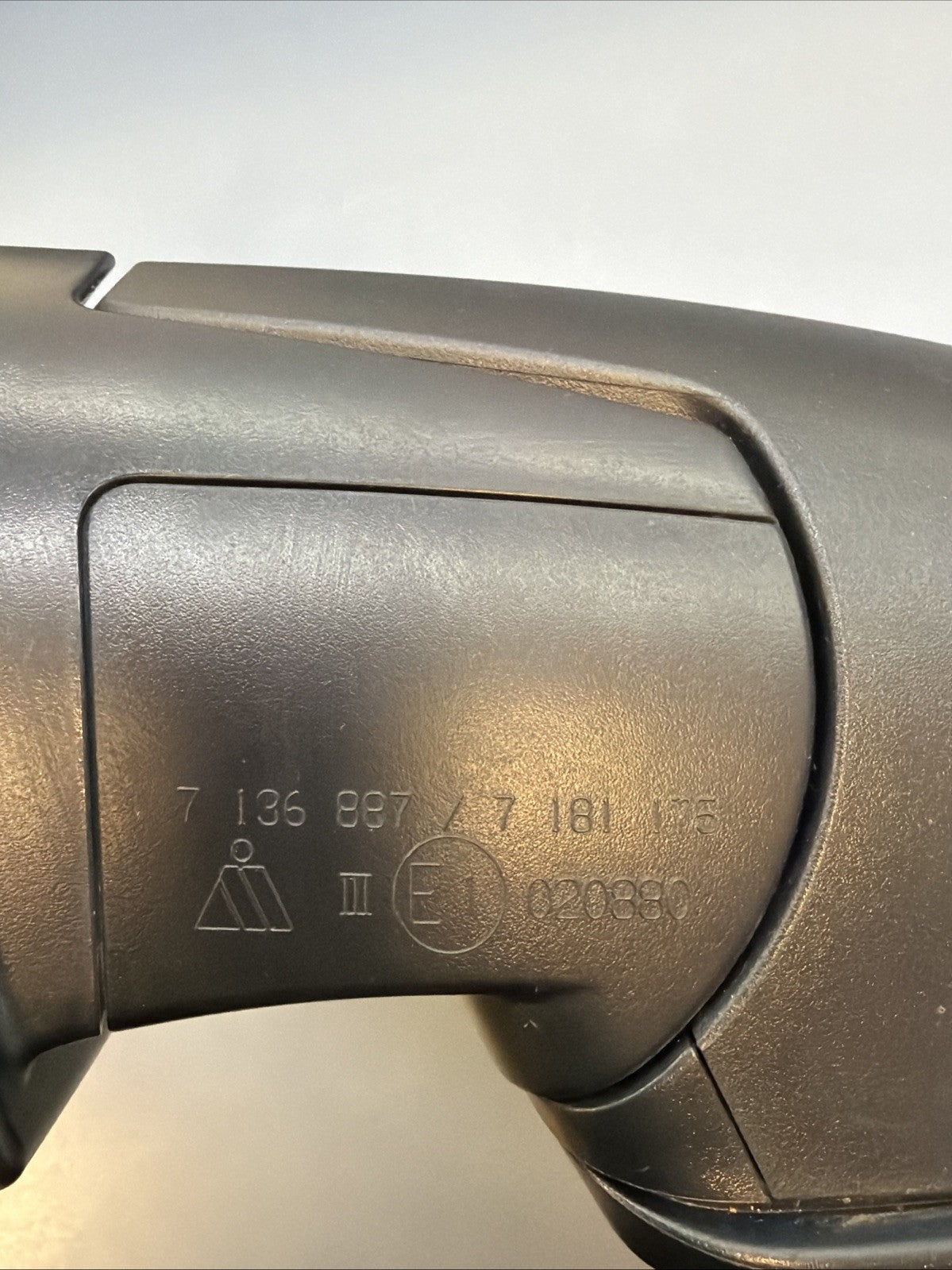 2007-2013 BMW X5 E70 FRONT LEFT DRIVER DOOR MIRROR Camera 7136887 OEM