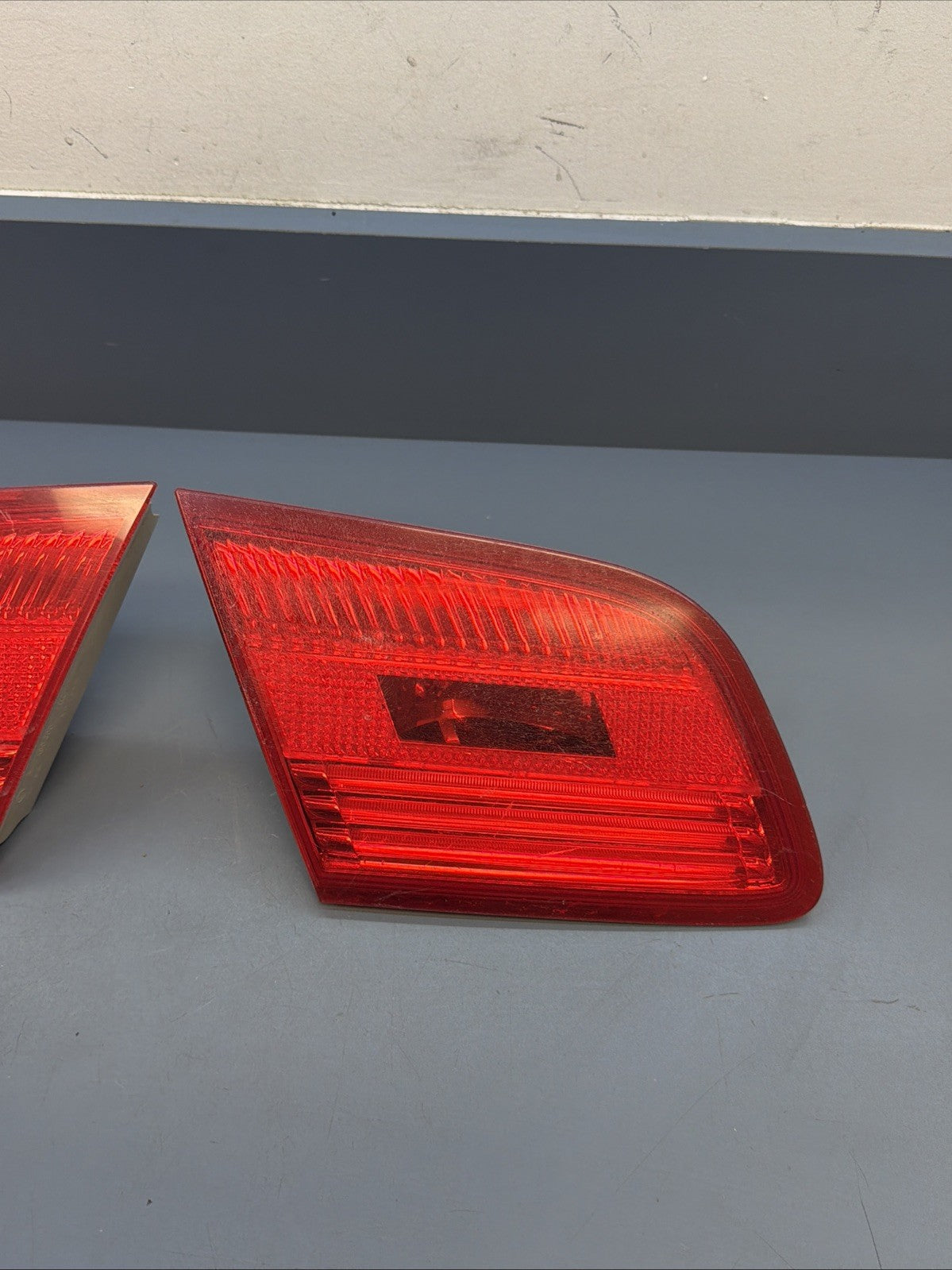 07-10 BMW E92 Coupe Pre Lci Left Inner & Right Inner Tail Lights 7162300 7162299