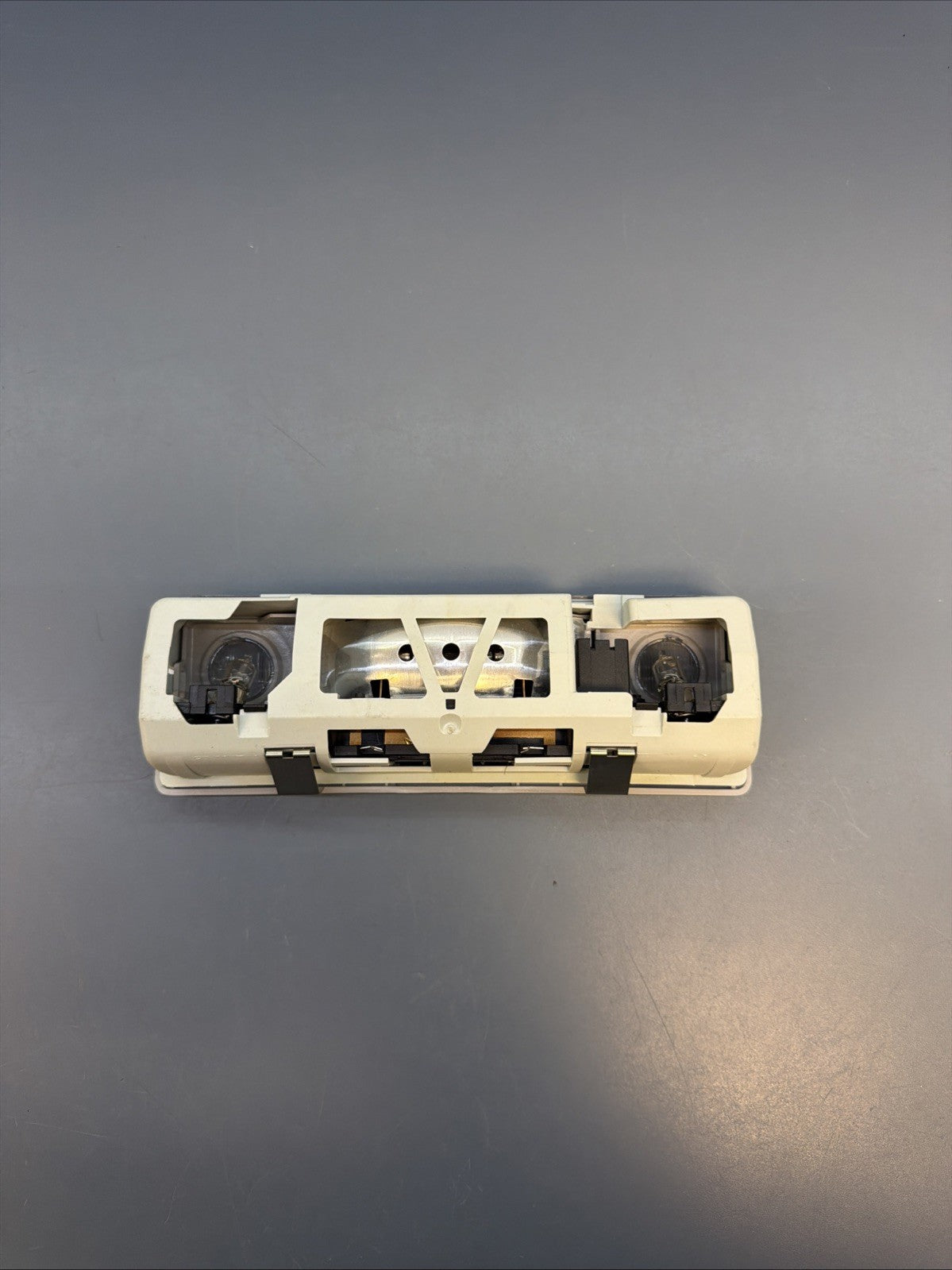 1997-2003 BMW E38 E39 Overhead upper dome light lamp switch panel 8369511 GREY