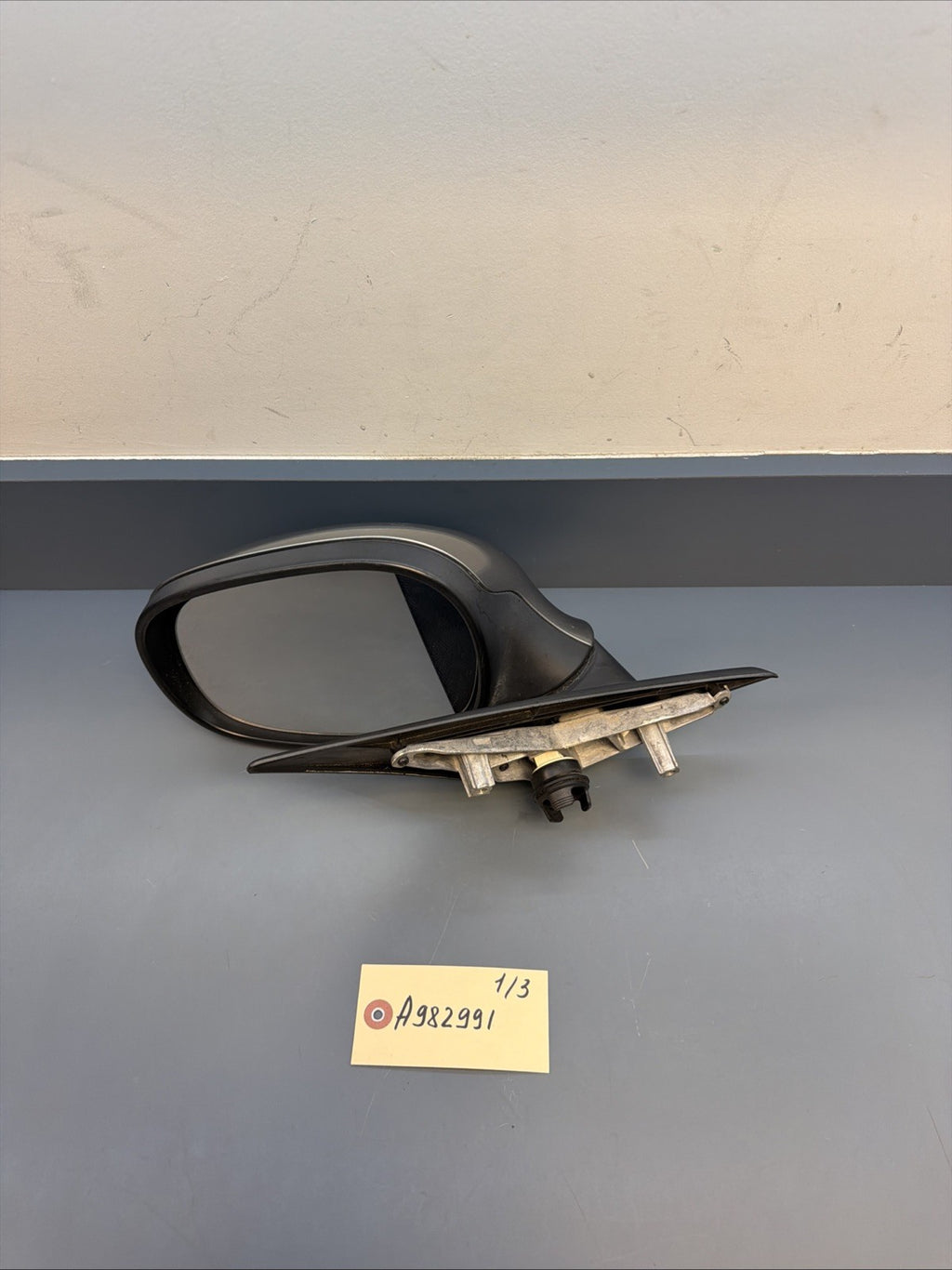 09-11 OEM BMW E90 E91 Sedan LCI Driver Side Mirror Assembly Heated 7182695 GREY