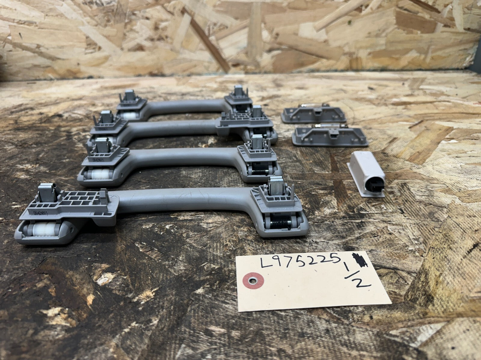 BMW 2011-2017 F25 X3 GRAY GRAB HANDEL+INTERIOR LIGHT SET OEM 06424911