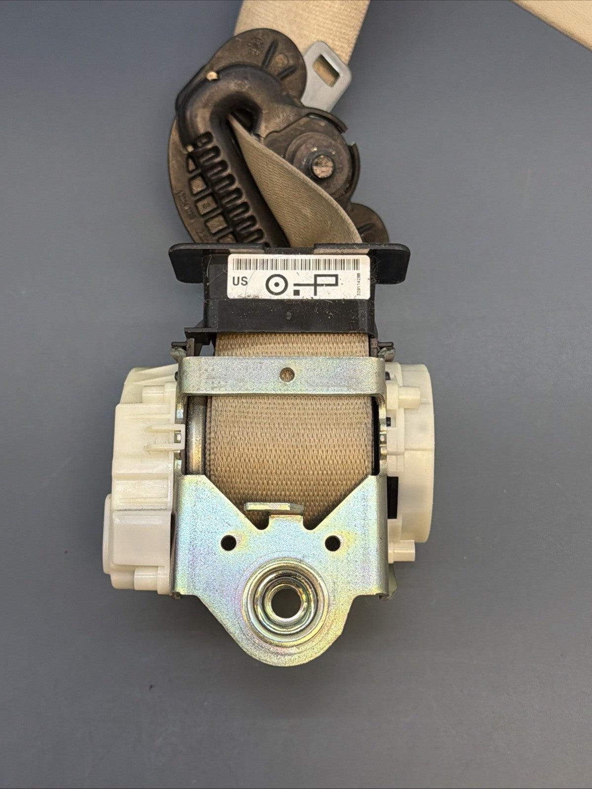 08-13 BMW E92 E93 M3 OEM Coupe Front Right Seat Belt BEIGE 34016740