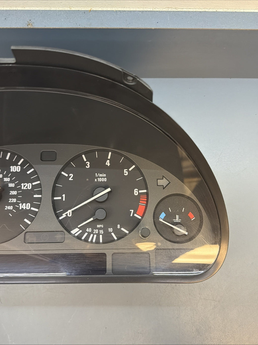 01-03 BMW E39 530i 525i DASH GAUGE INSTRUMENT CLUSTER SPEEDOMETER 6942197