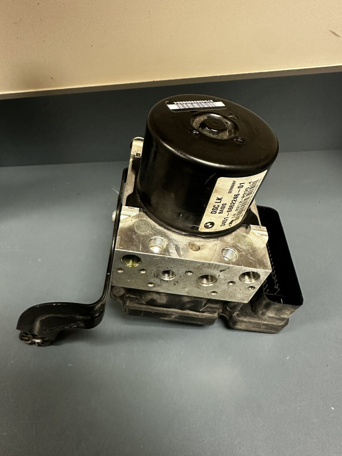 2012-2018 BMW F23 F30 F32 F33 Abs Pump Anti Lock Brake Module OEM 6862246