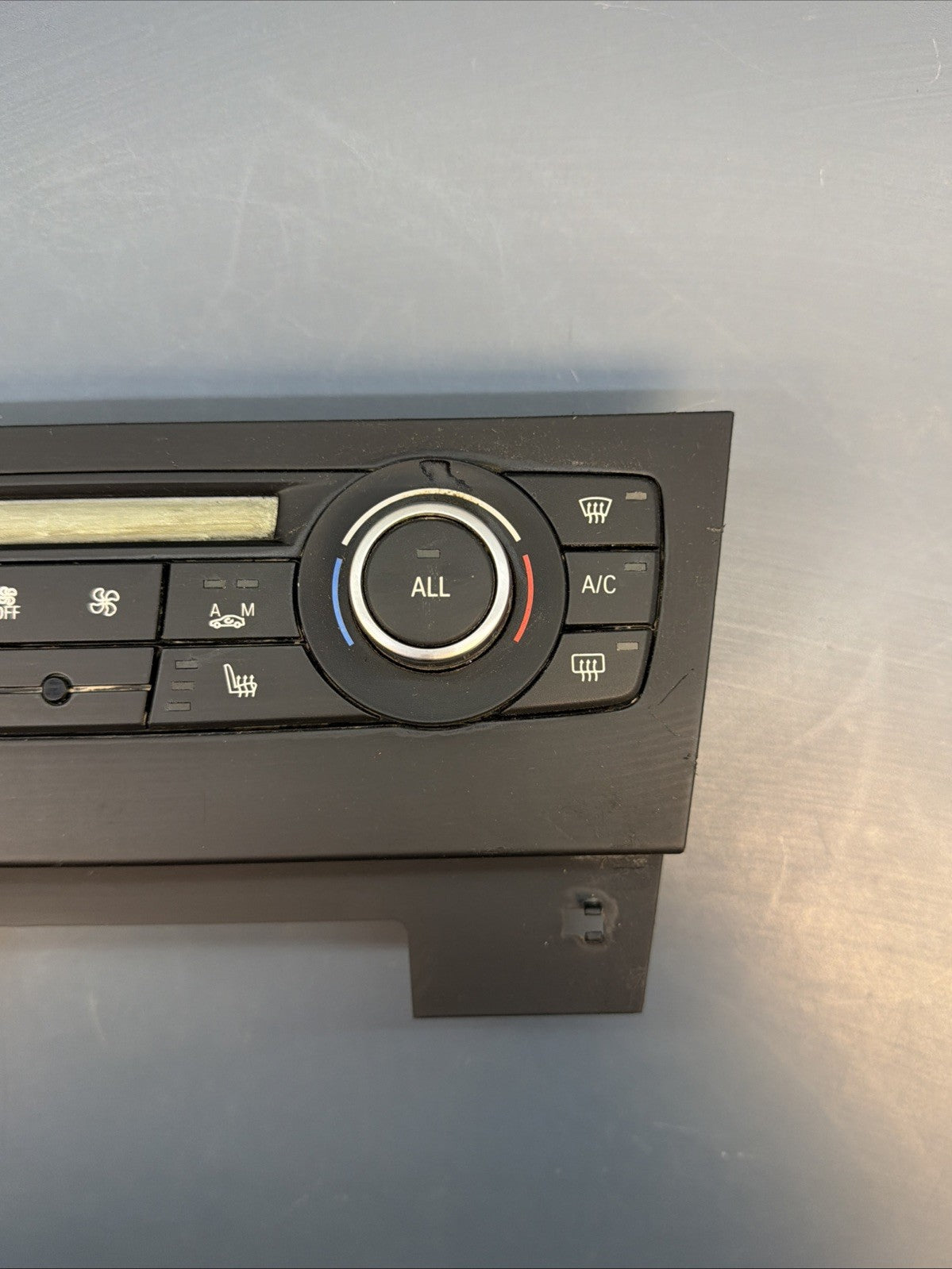 12 13 14 15 BMW X1 3 1 SERIES CLIMATE CONTROL HEATED SEATS OEM 9287624