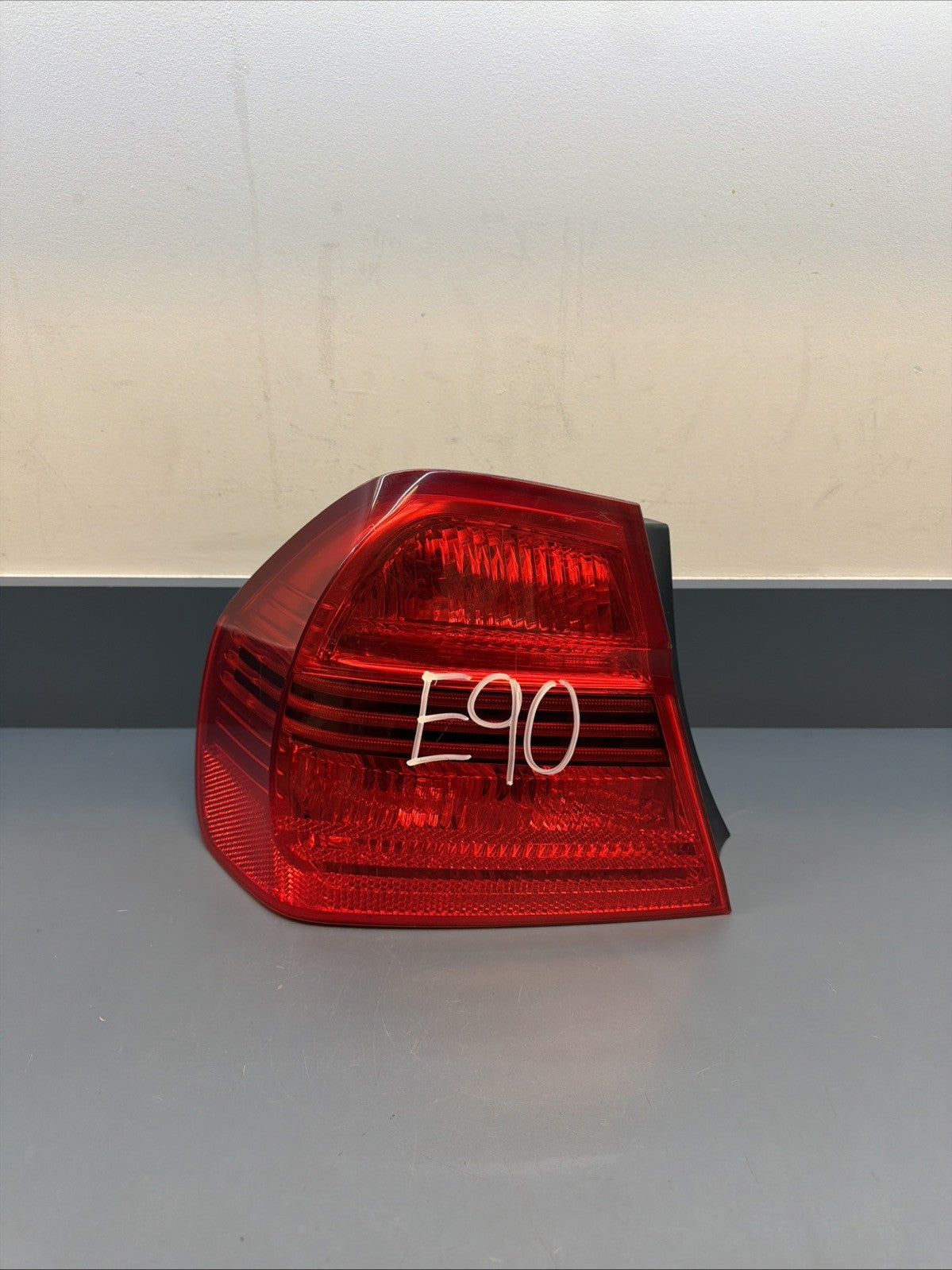 06-08 BMW E90 325i 330i 328i 335i Sedan Left Rear Tail Light Lamp 7161955 PRELCI