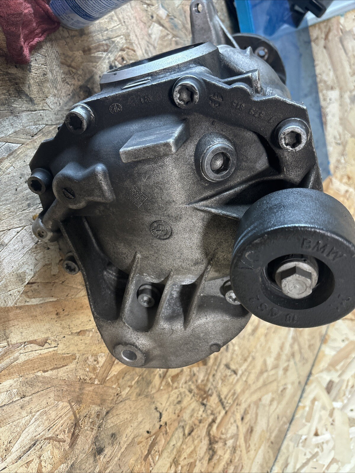 BMW F10 528 REAR DIFFERENTIAL 5 SERIES 3.23 FINAL DRIVE 7584444