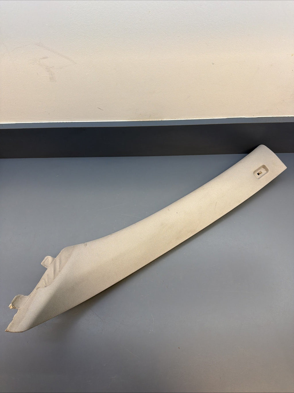 07-1 BMW 335xi 328xi E90 E91 Sedan Front Left A Pillar Cover Trim Gray 7058331