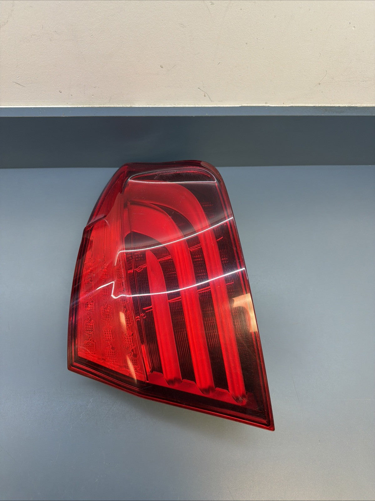 2011-2013 BMW F10 528i 535i 550i M5 RIGHT PASSANGER TAIL/BRAKE LIGHT 7203232