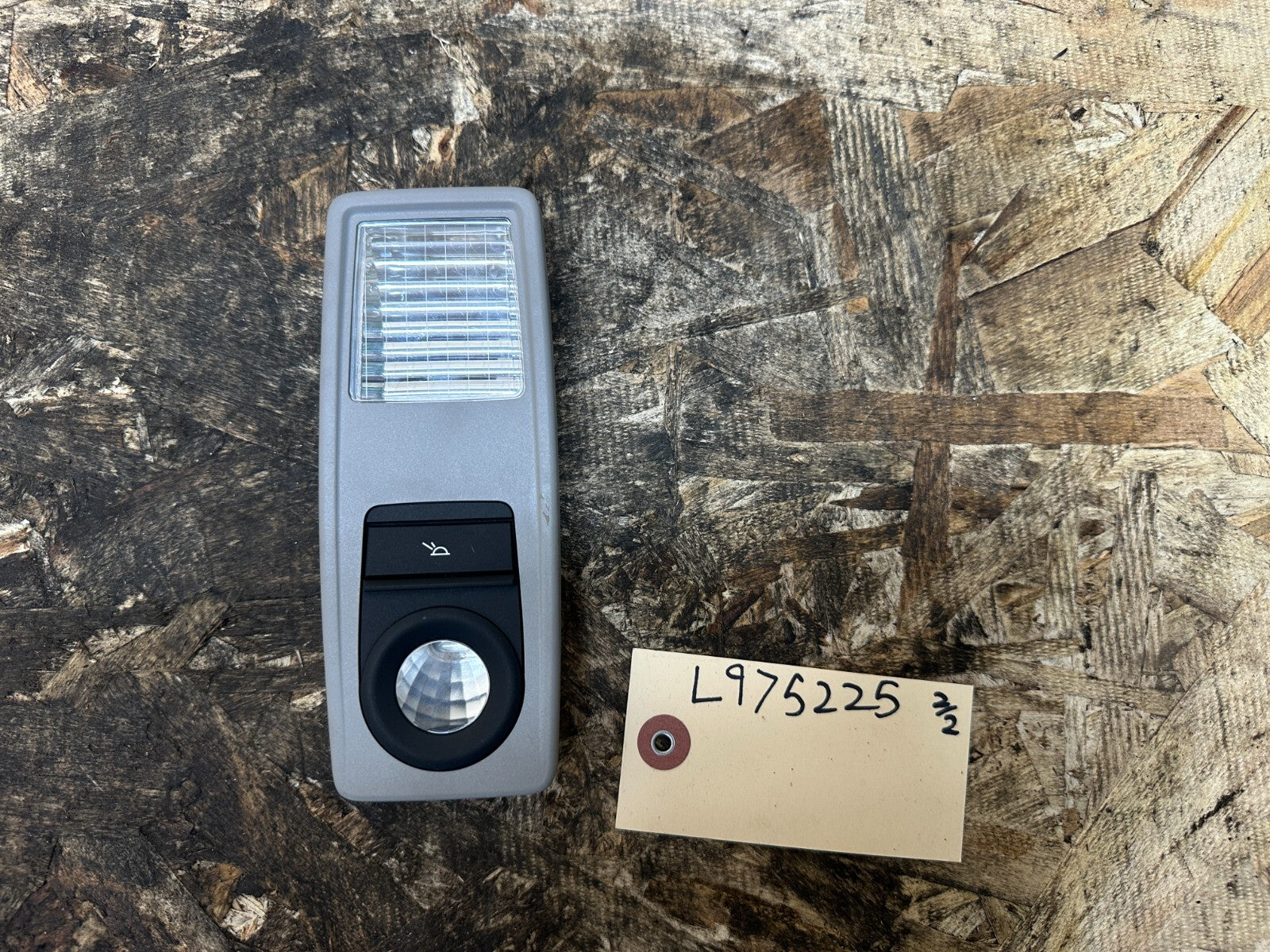 BMW 11-17 F25 X3 REAR RIGHT/PASSANGER SIDE INTERIOR READING LIGHT OEM 9215624